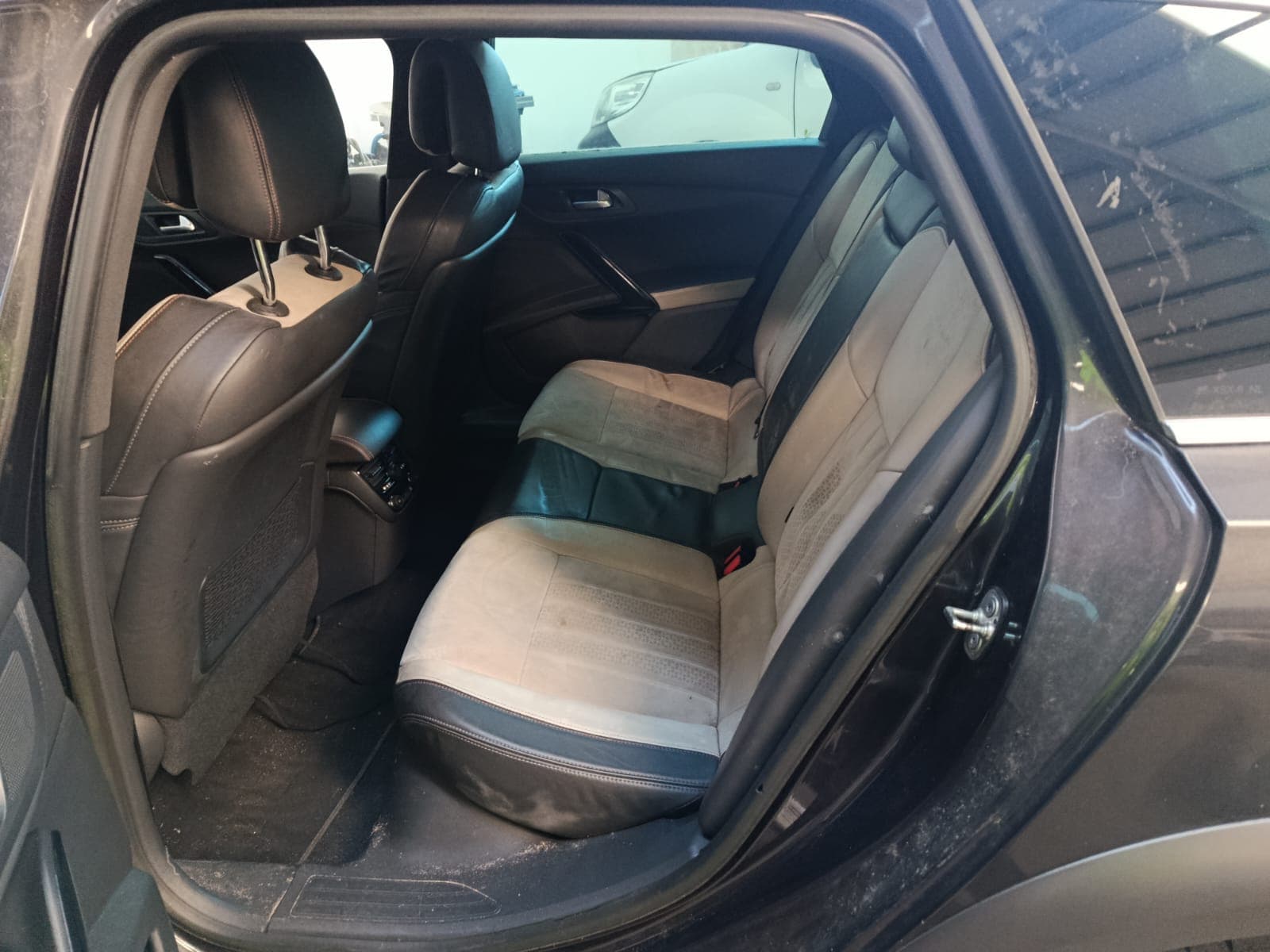 Peugeot 508 · Ano 2012 — imagem 16