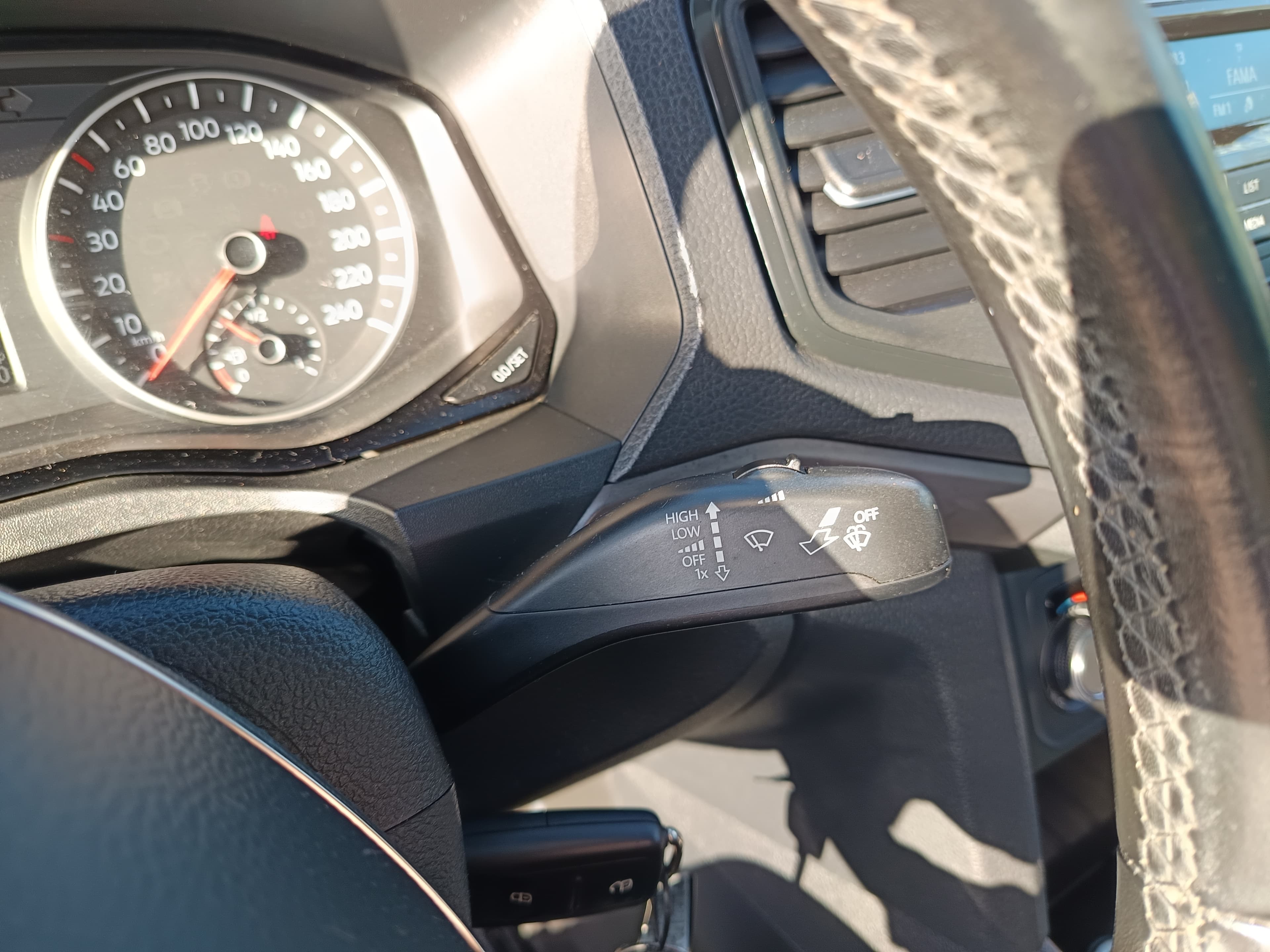 Volkswagen Amarok V6 TDI · Ano 2018 — imagem 39