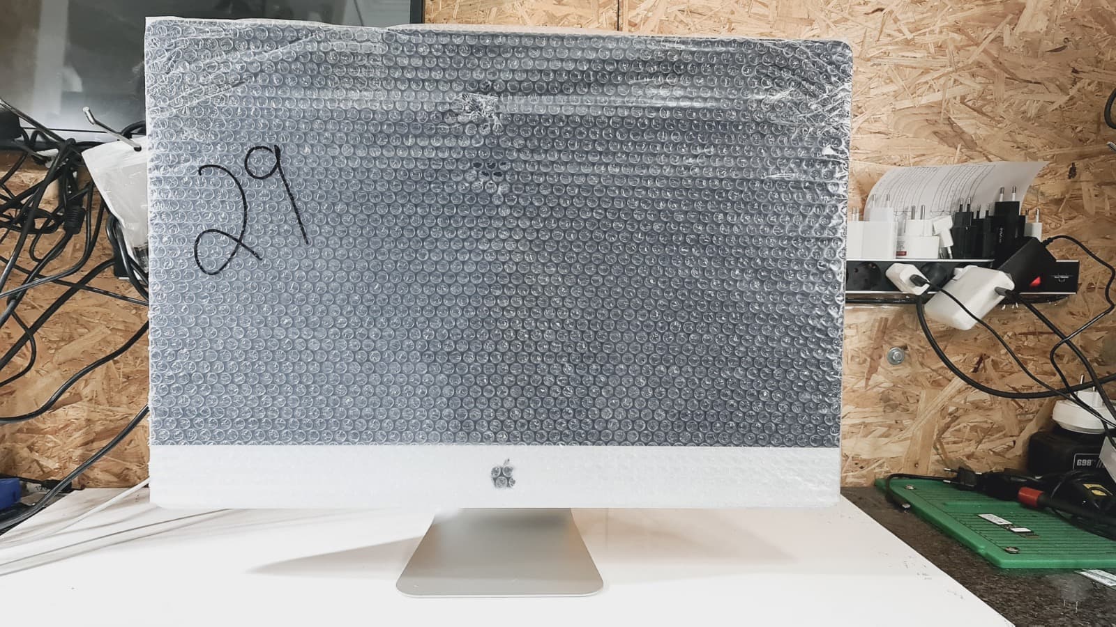 Computador Apple iMac A2115 — image 4