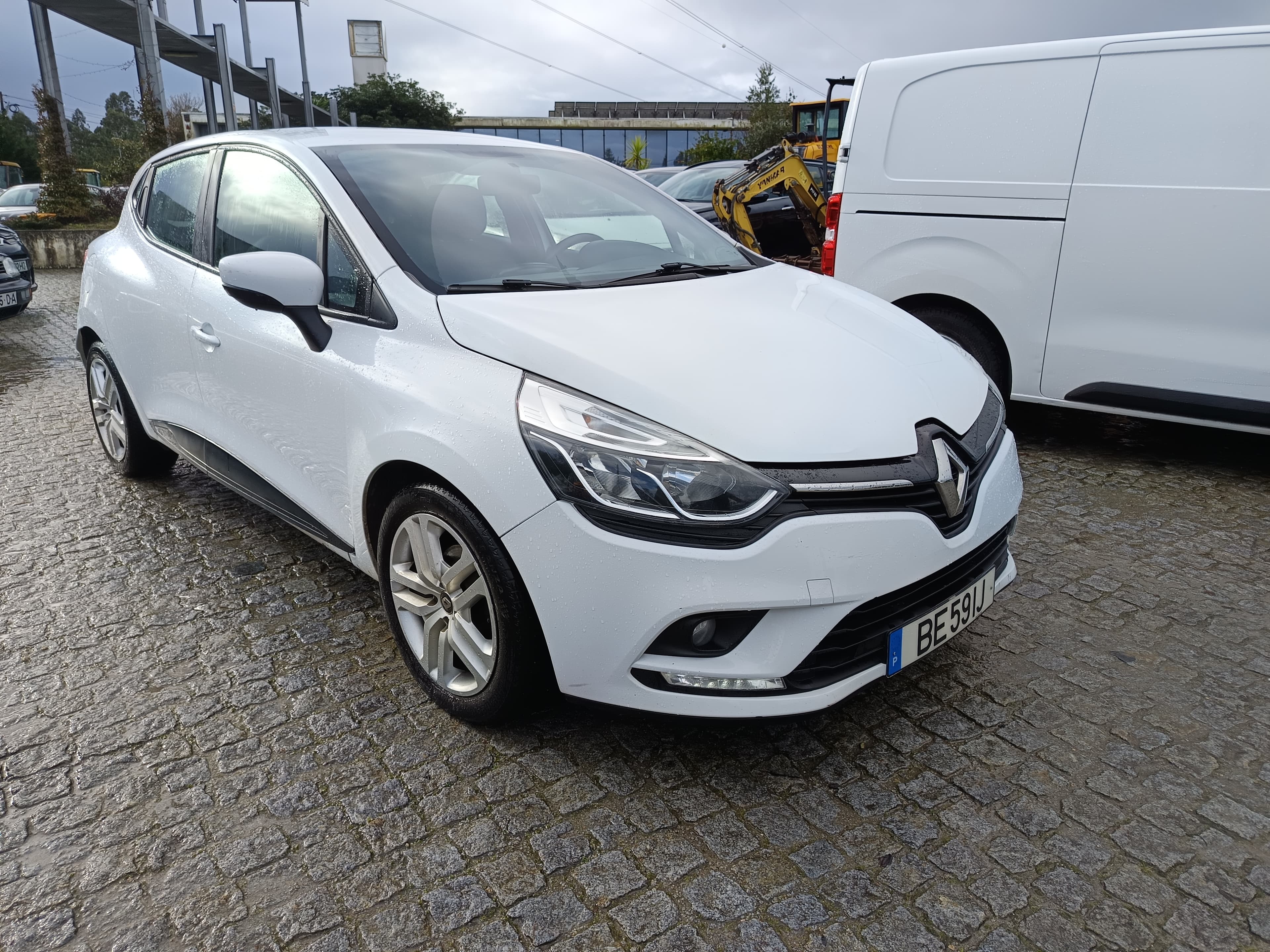 Renault Clio · Ano 2019 — imagem 3
