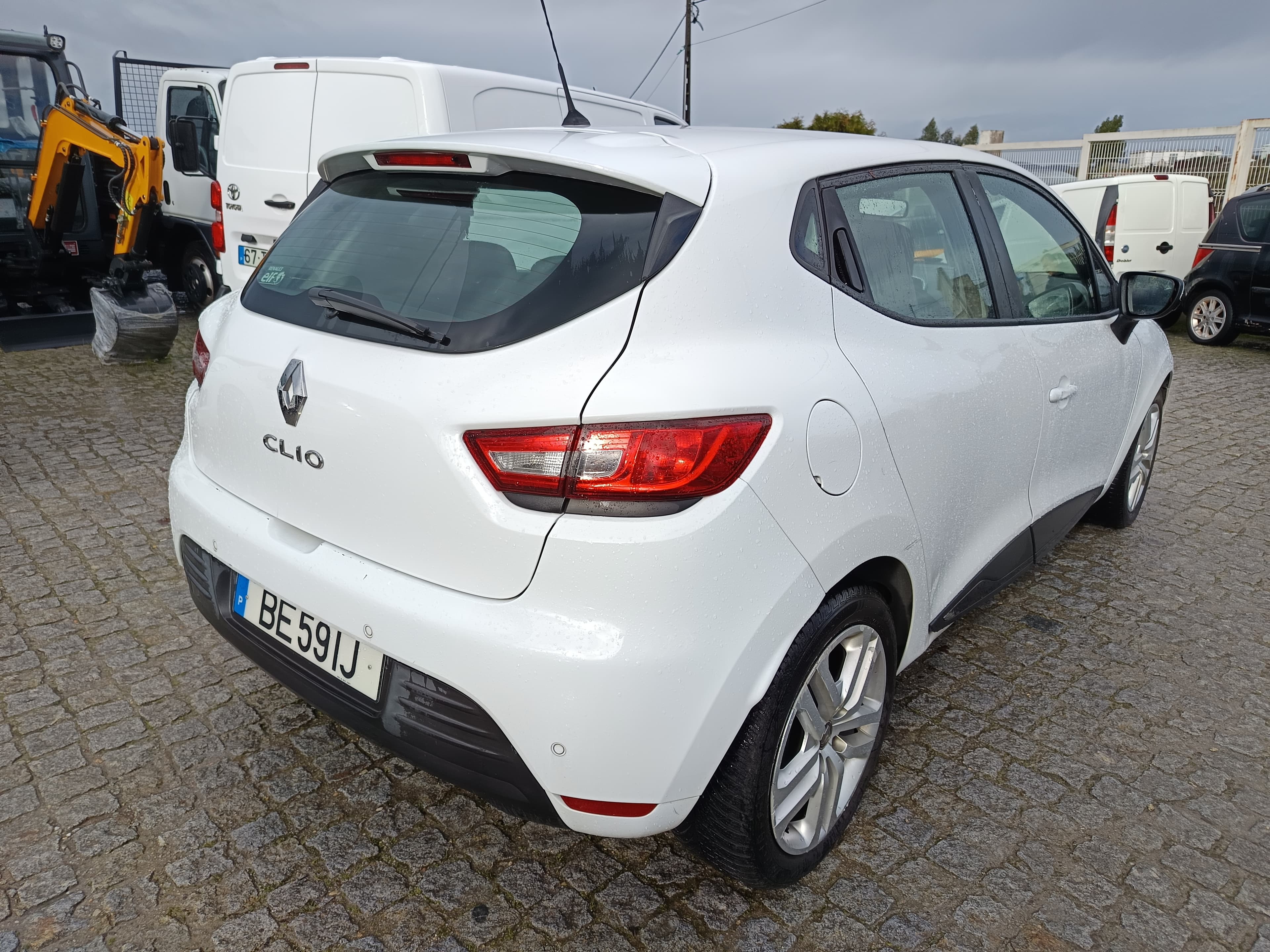 Renault Clio · Ano 2019 — imagem 4