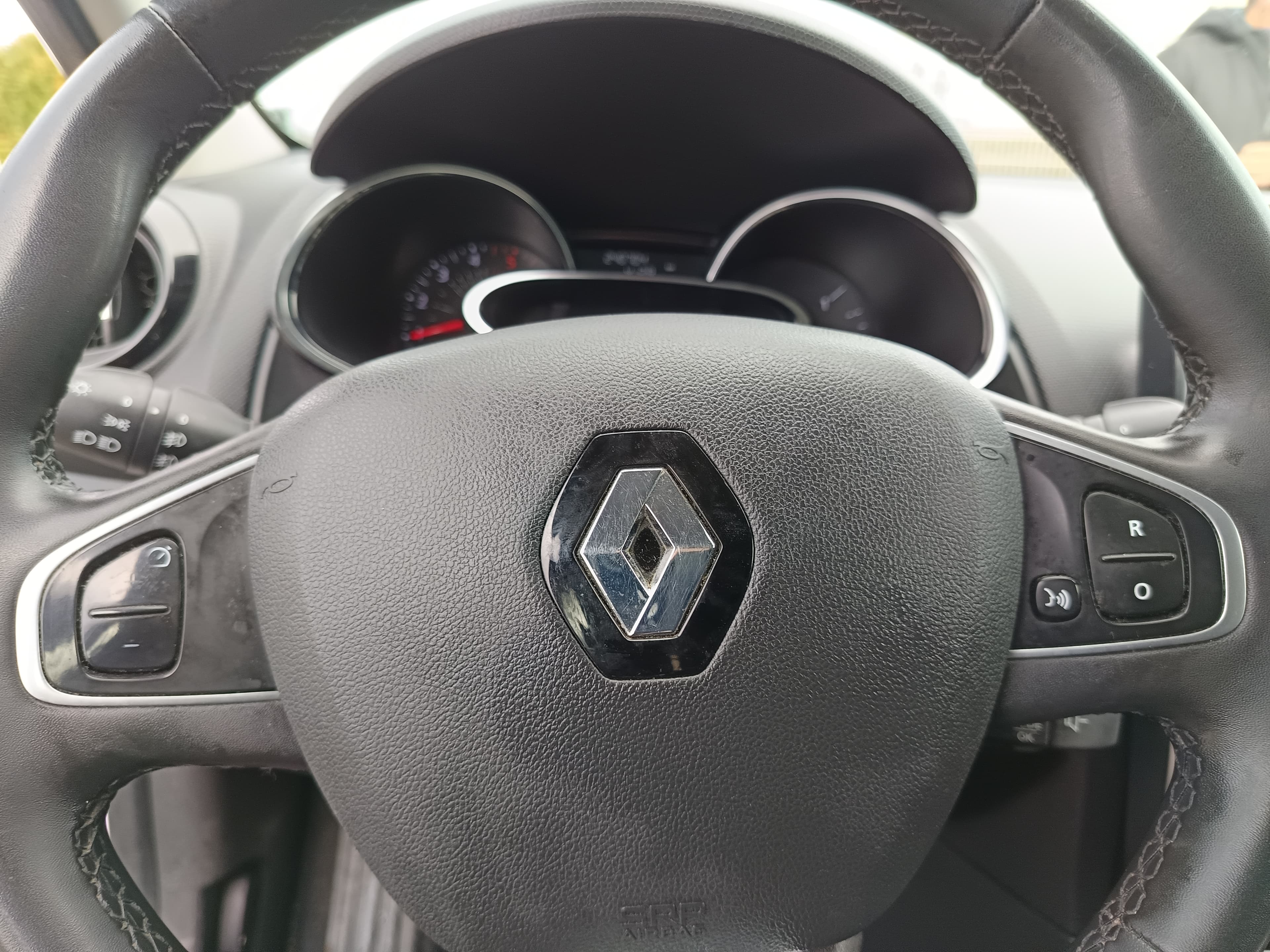 Renault Clio · Ano 2019 — imagem 44