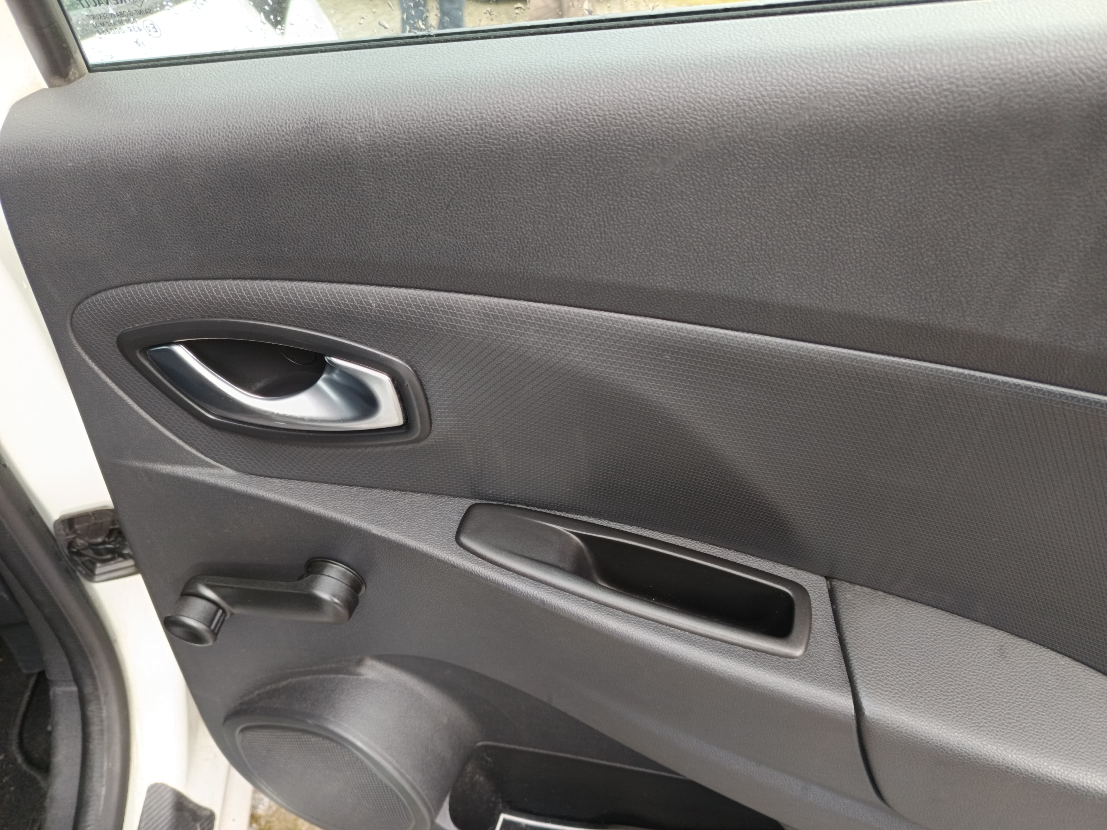 Renault Clio · Ano 2019 — imagem 23