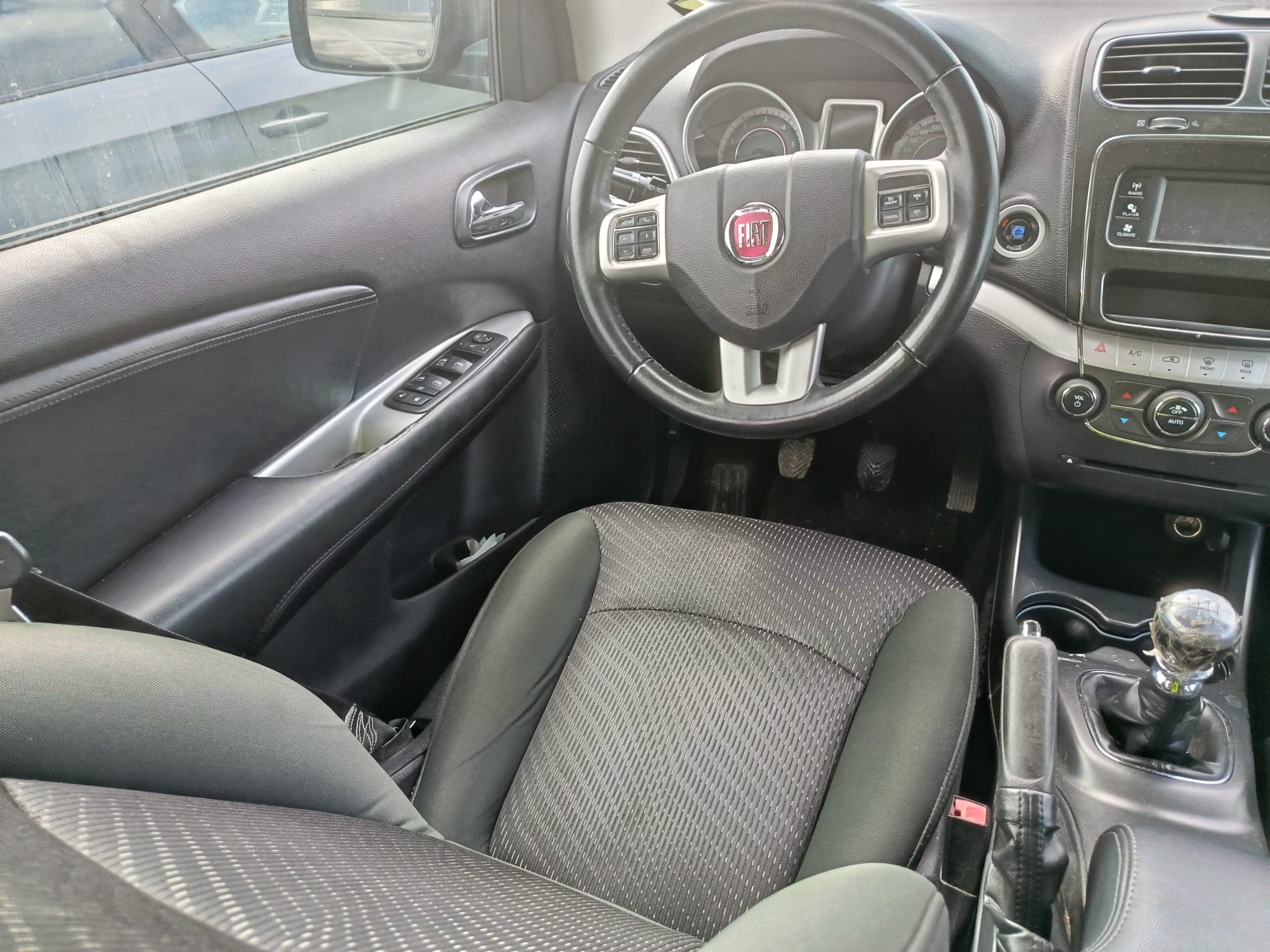 Fiat Freemont · 7 Lugares · Ano 2011 — imagem 12