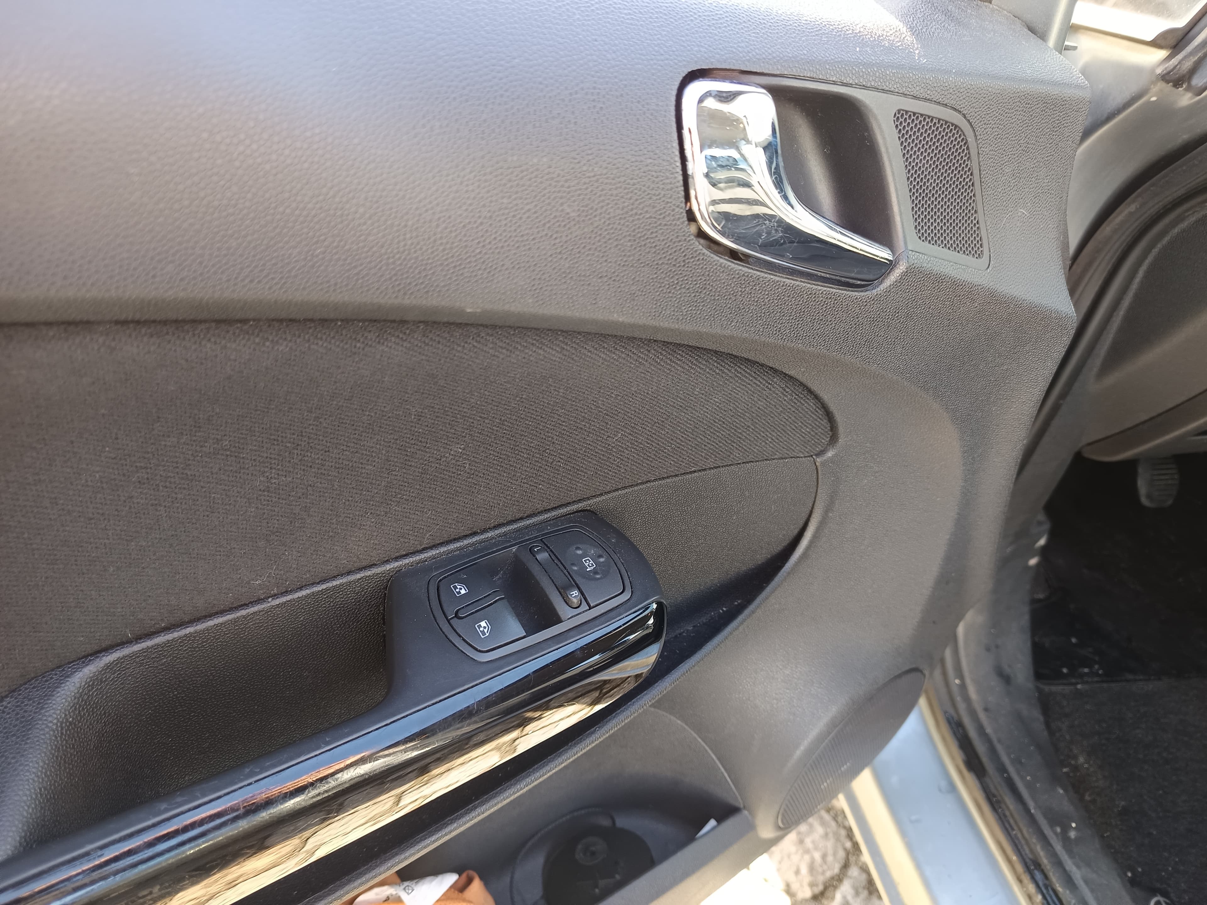 Opel Corsa · Ano 2013 — imagem 29