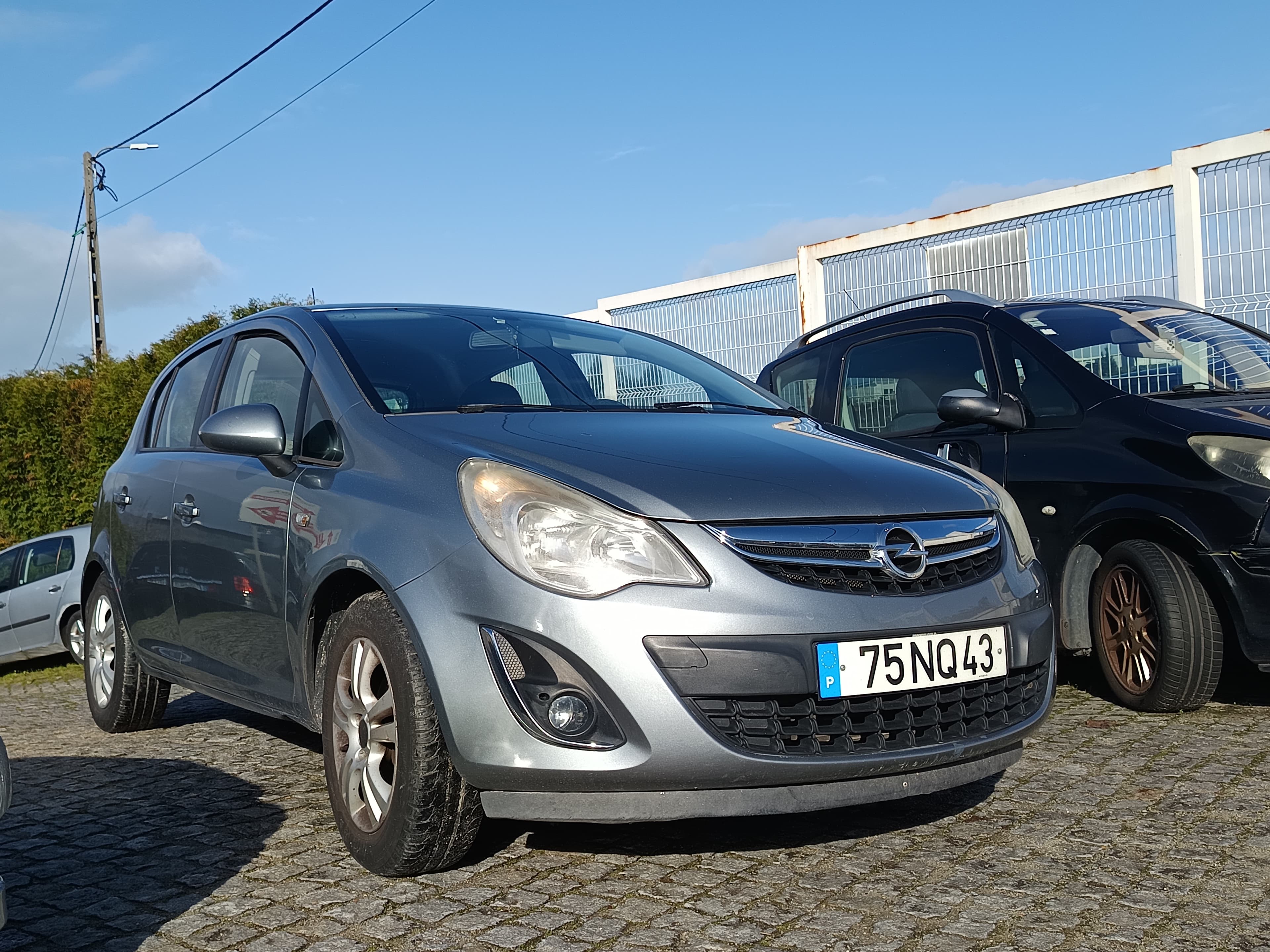 Opel Corsa · Ano 2013 — imagem 3