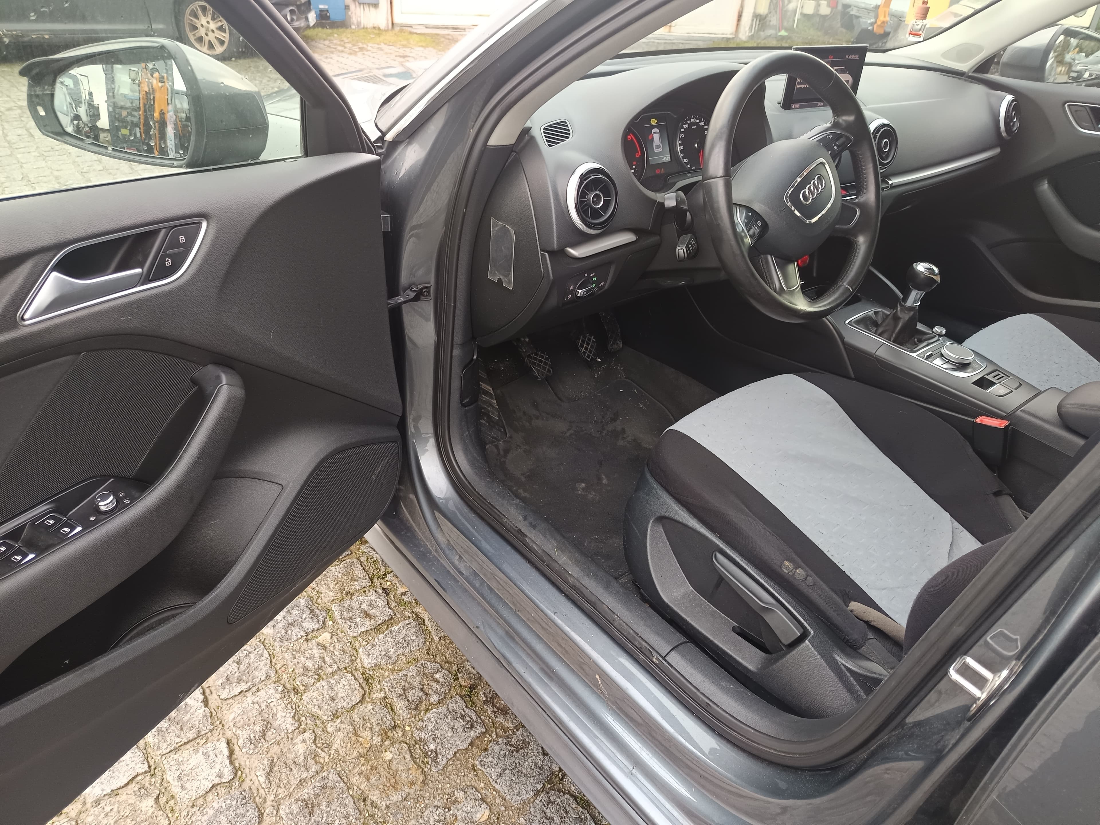 Audi A3 Sportback · Ano 2013 — imagem 28