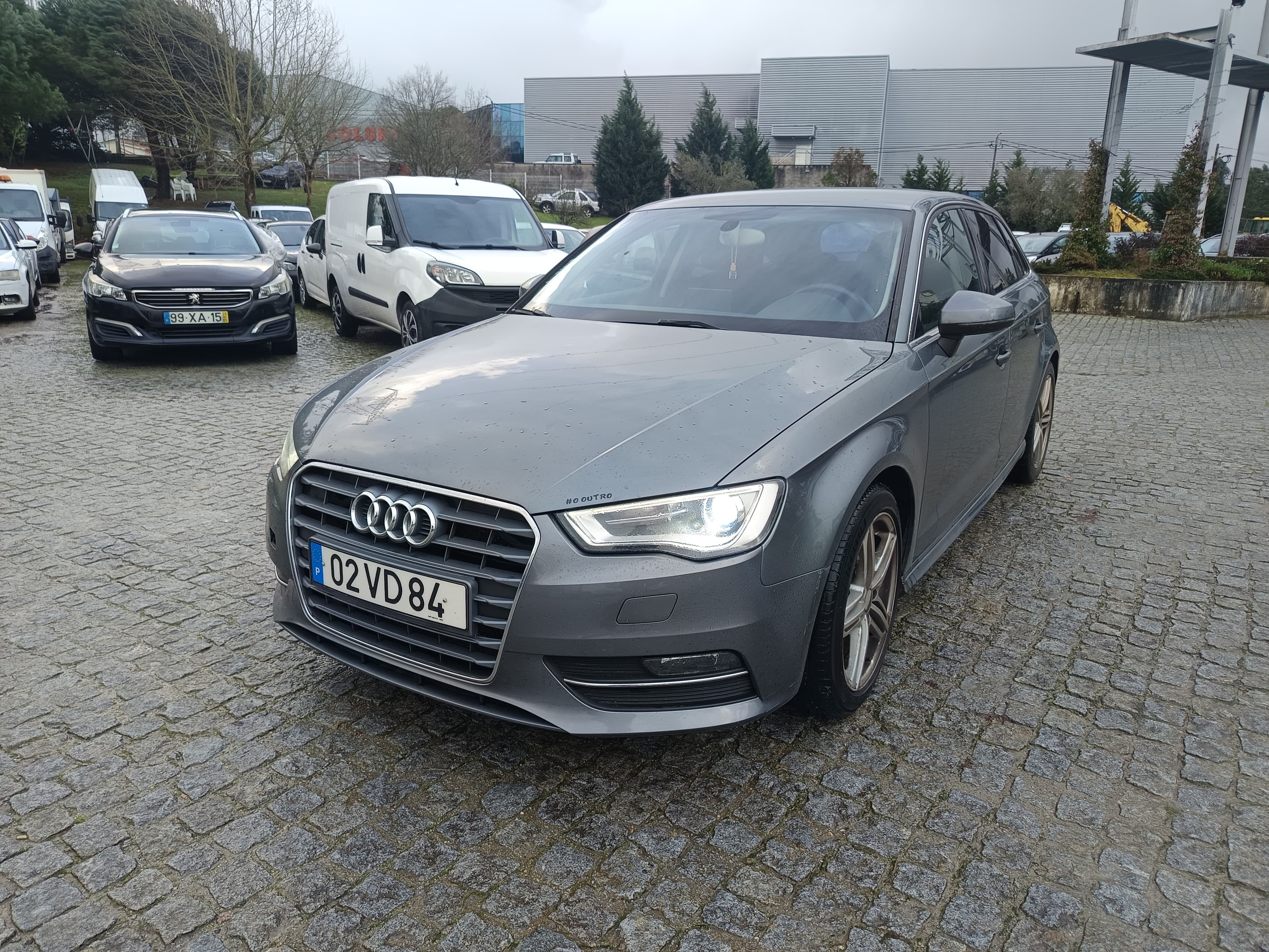 Audi A3 Sportback · Ano 2013 — imagem 1
