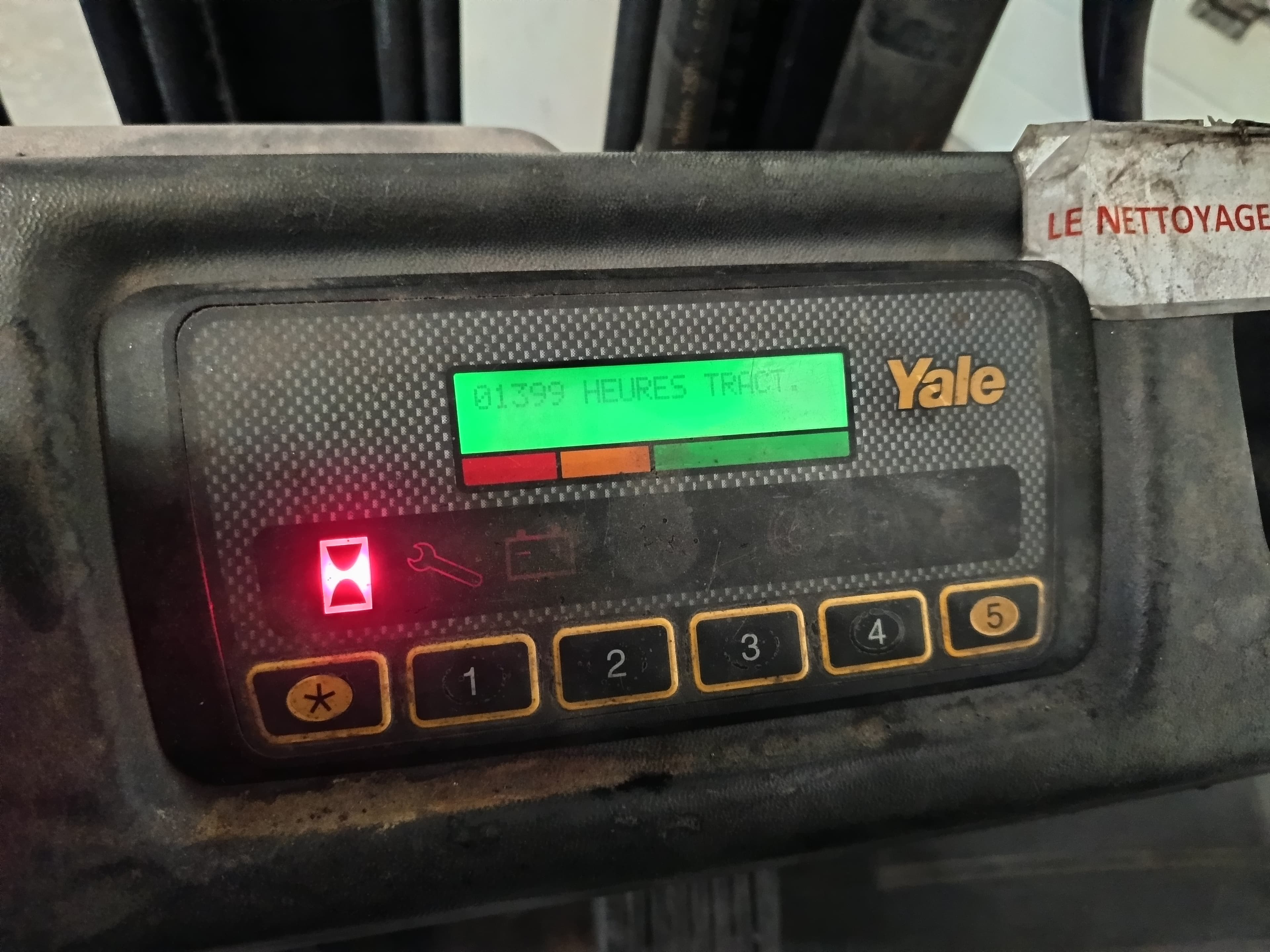 Empilhador Yale · Ano 2004 — image 23