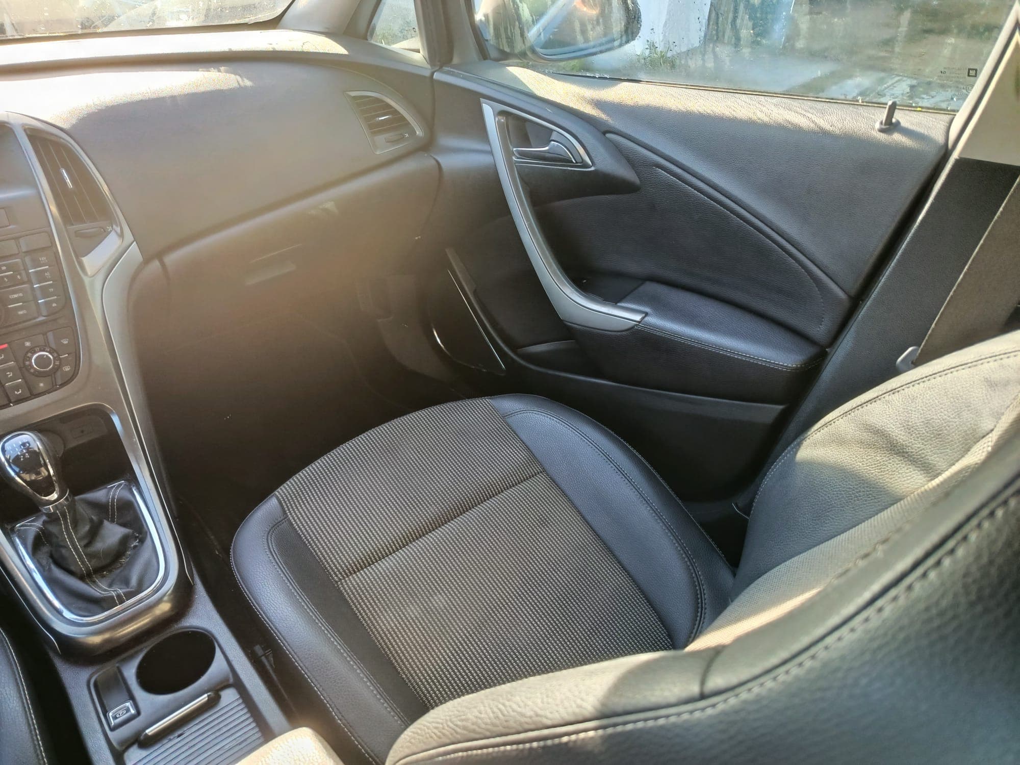 Opel Astra · Ano 2011 — imagem 21
