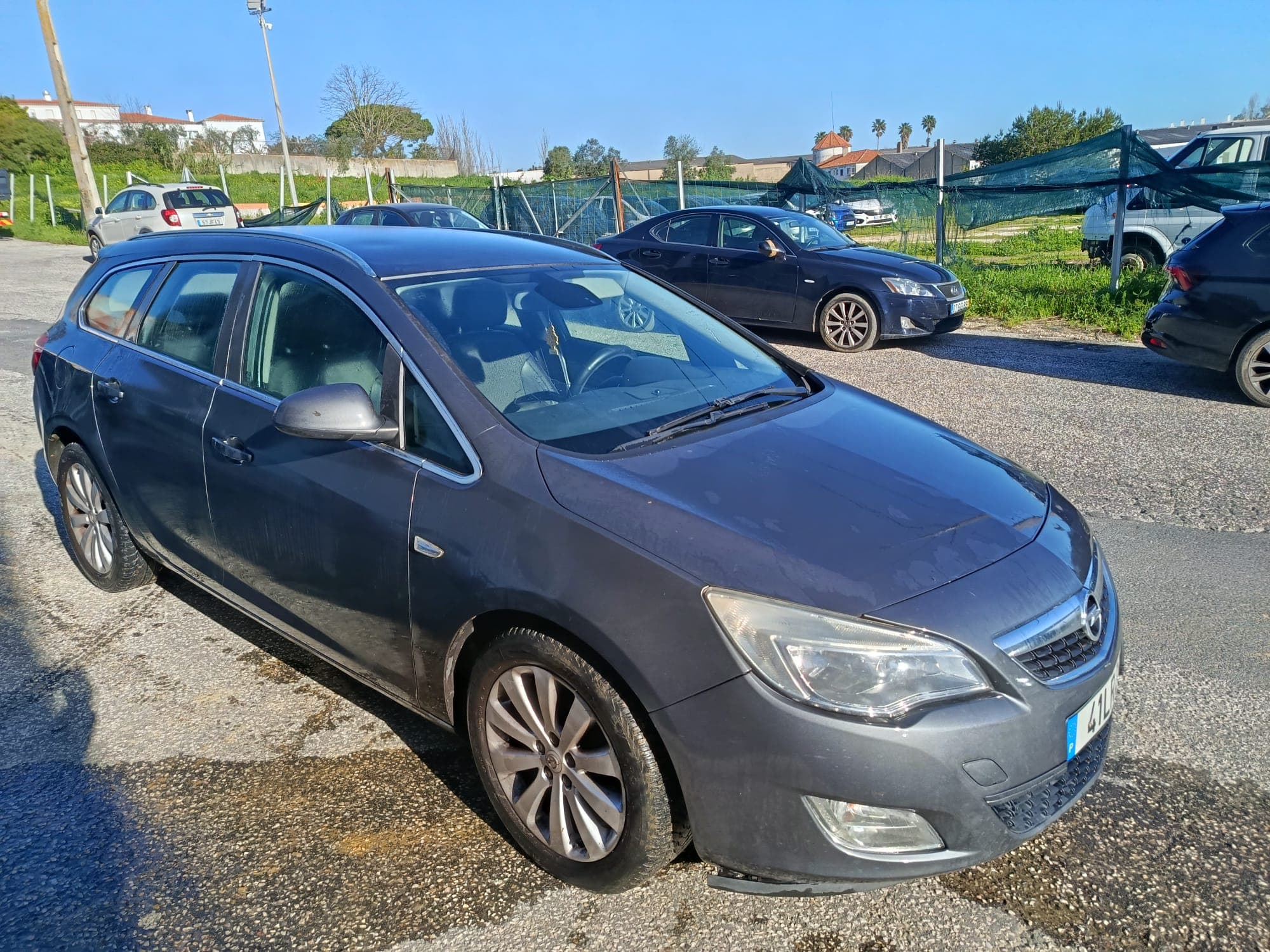 Opel Astra · Ano 2011 — imagem 1