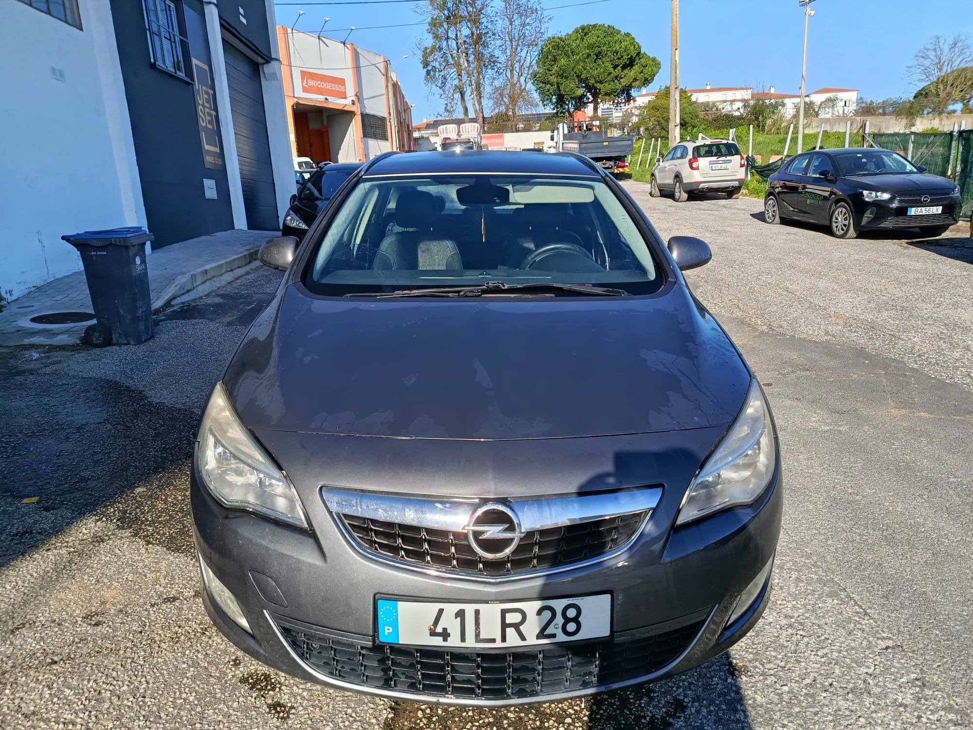 Opel Astra · Ano 2011 — imagem 3