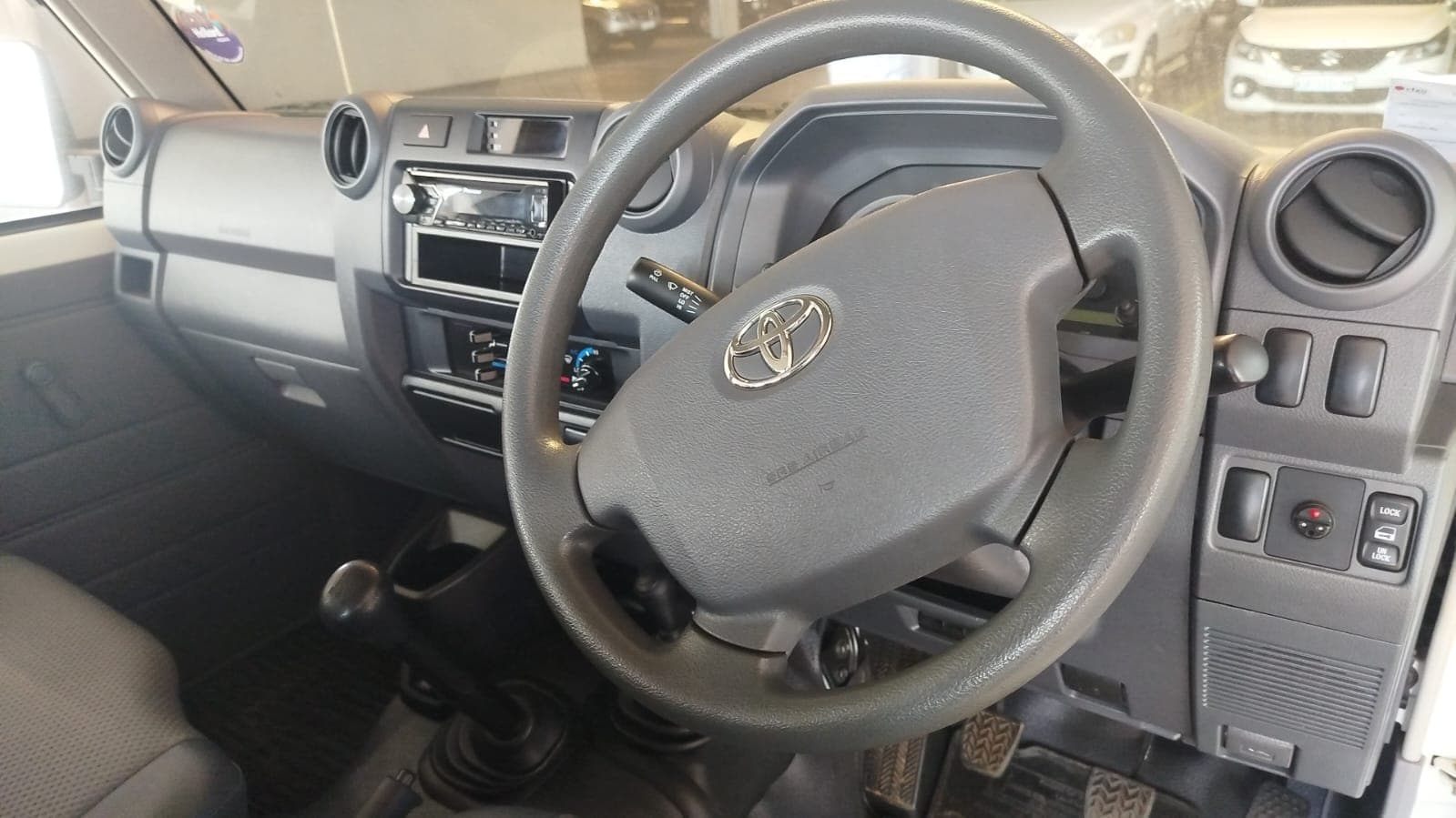 Toyota/Land Cruiser 2,75m - 2018 — imagem 12