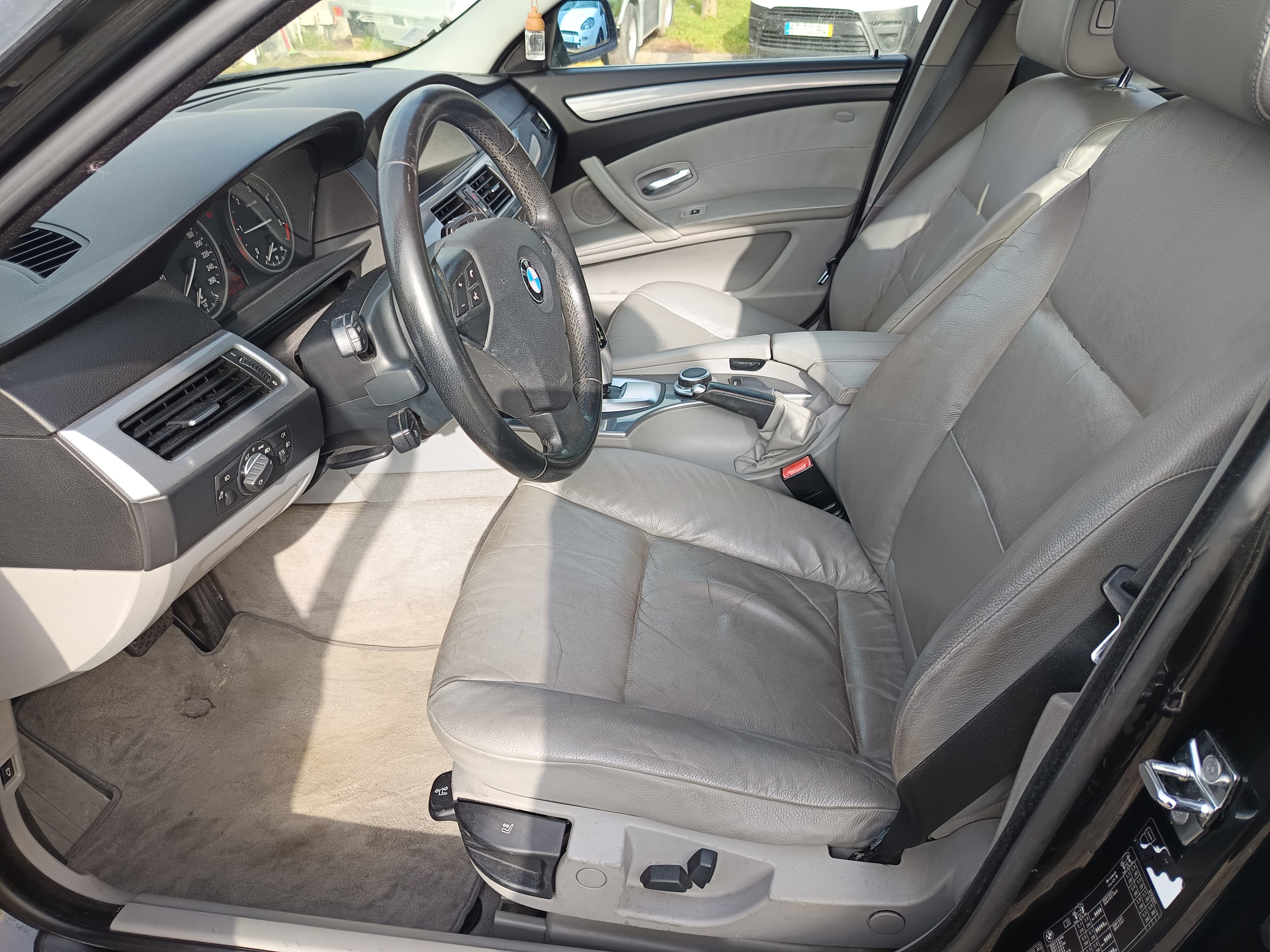 BMW 520D · Ano 2008 — image 32