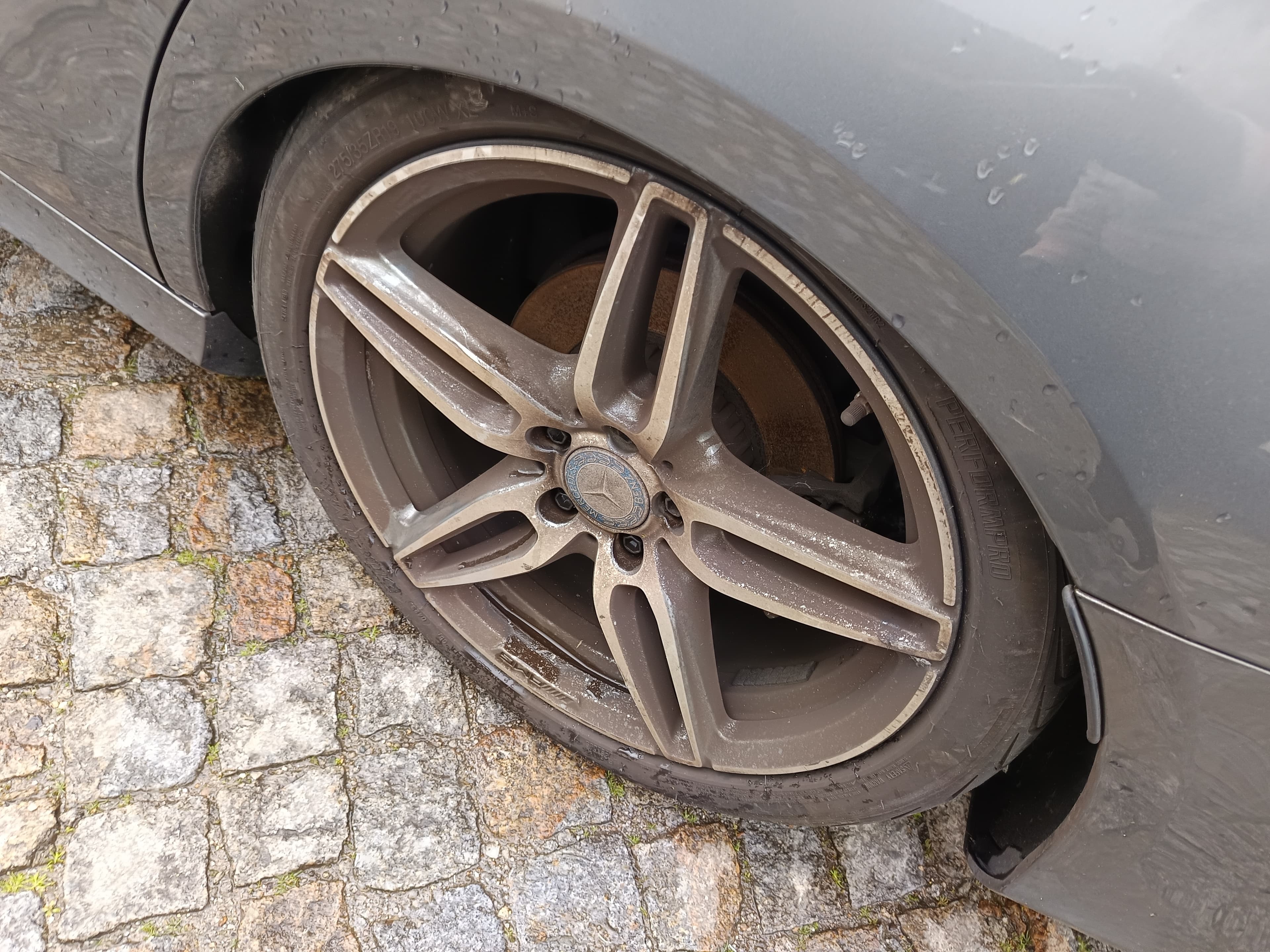 Mercedes-Benz E 220D · Ano 2016 — imagem 11