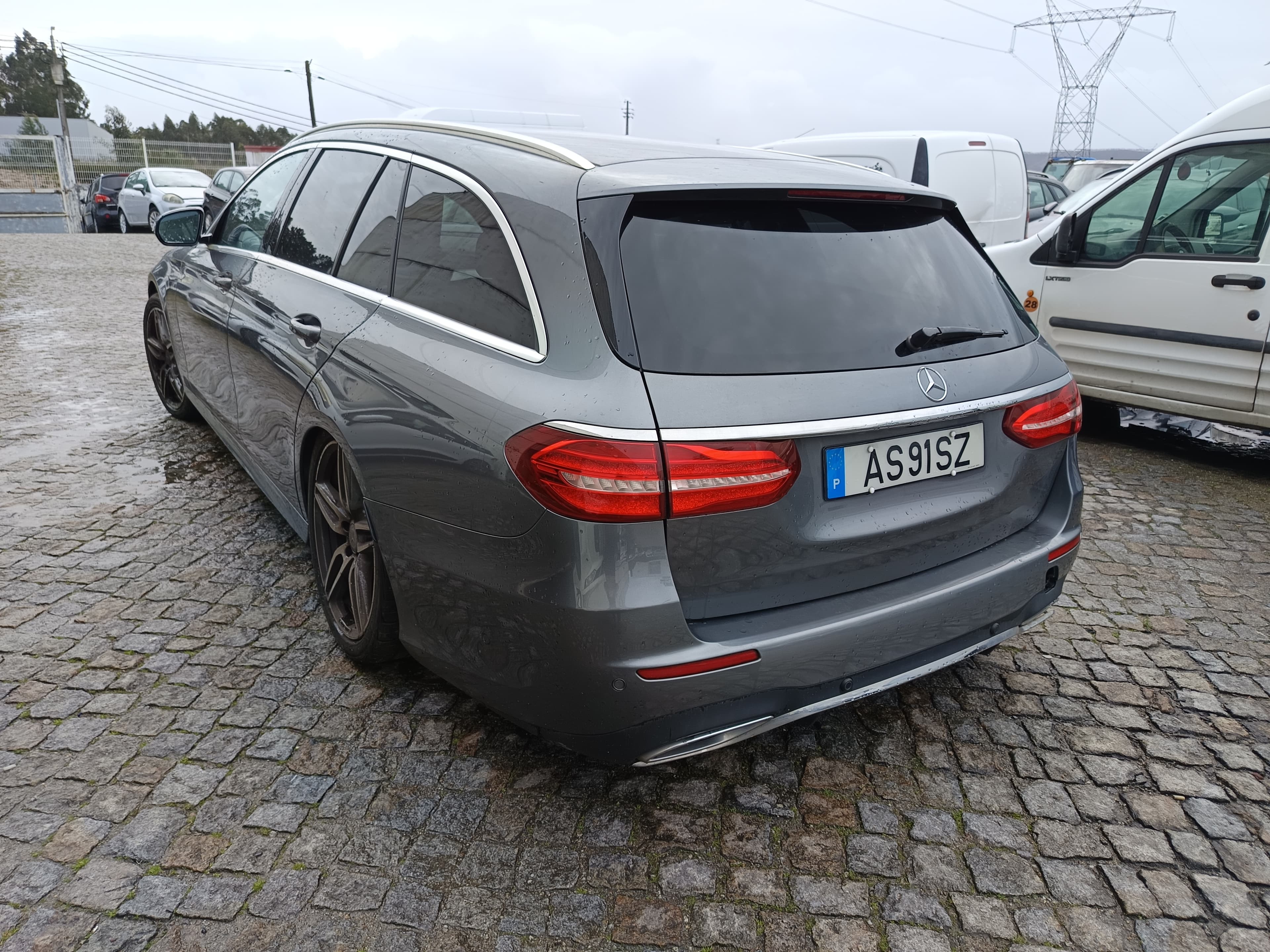 Mercedes-Benz E 220D · Ano 2016 — imagem 7