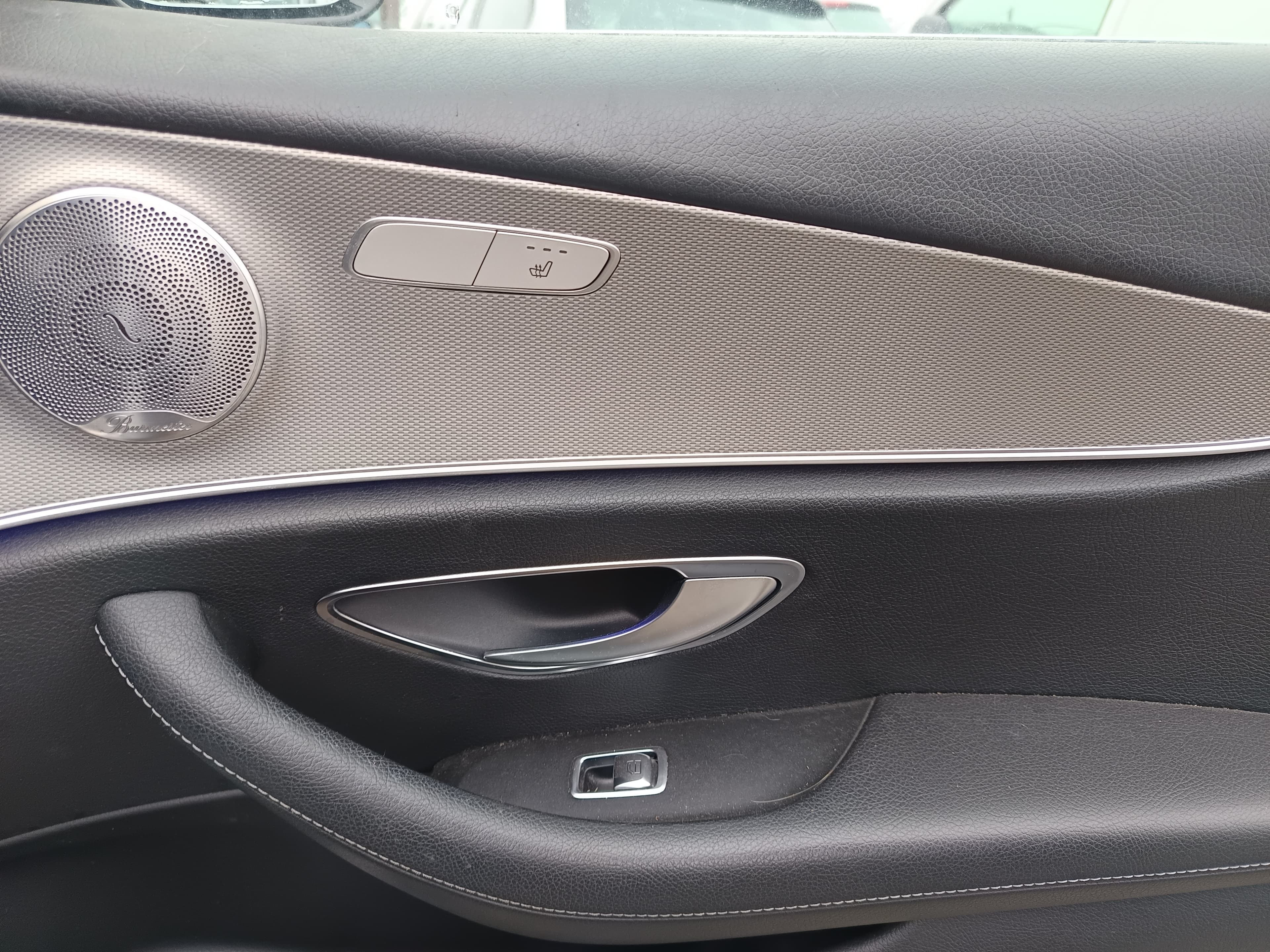 Mercedes-Benz E 220D · Ano 2016 — imagem 21