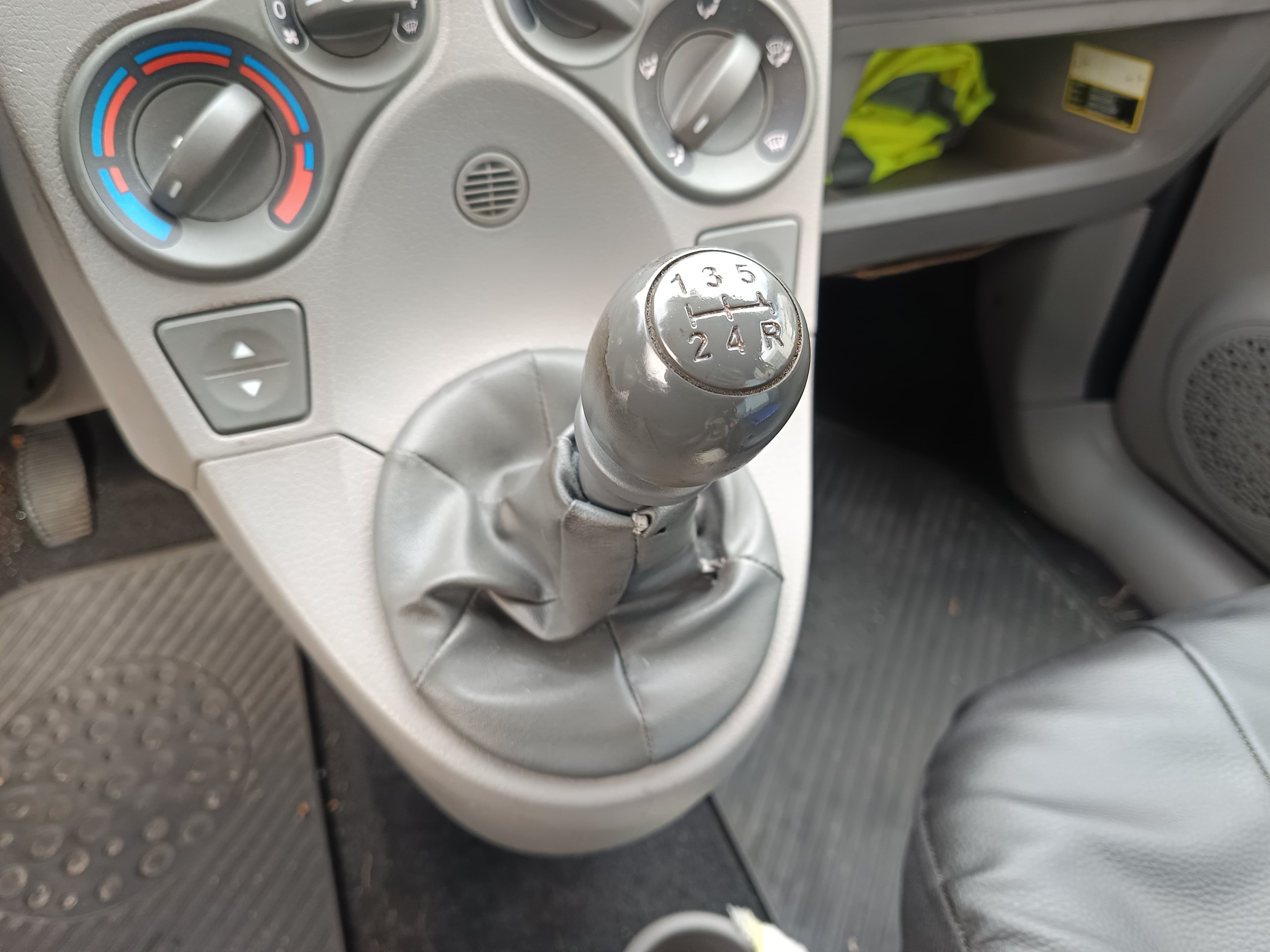 Fiat Panda · Ano 2005 — imagem 32