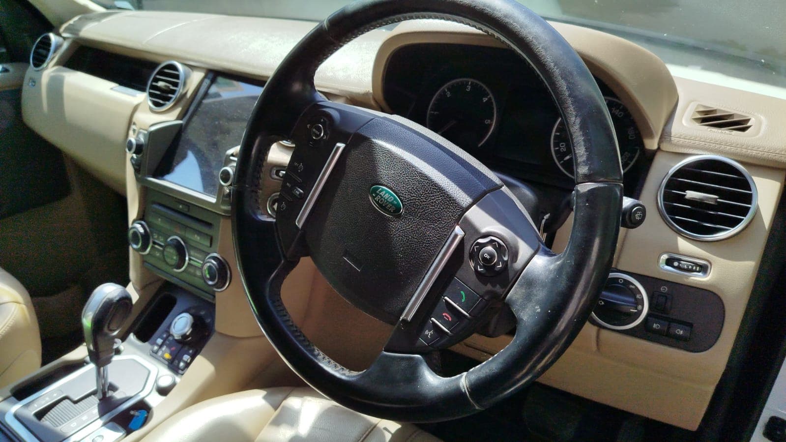 Land Rover Discovery 4 — imagem 8