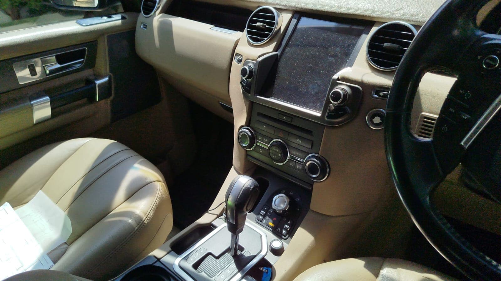 Land Rover Discovery 4 — imagem 14