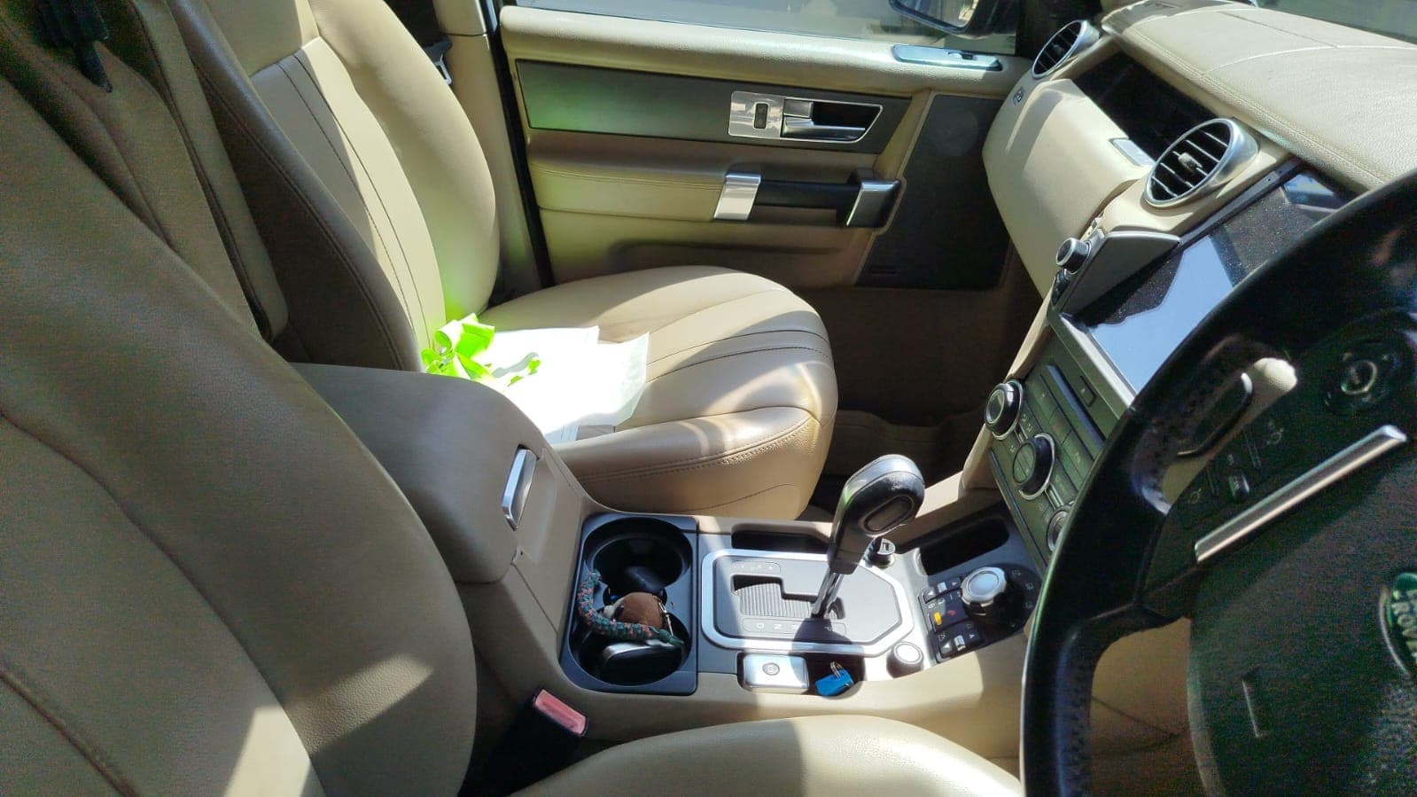Land Rover Discovery 4 — imagem 12