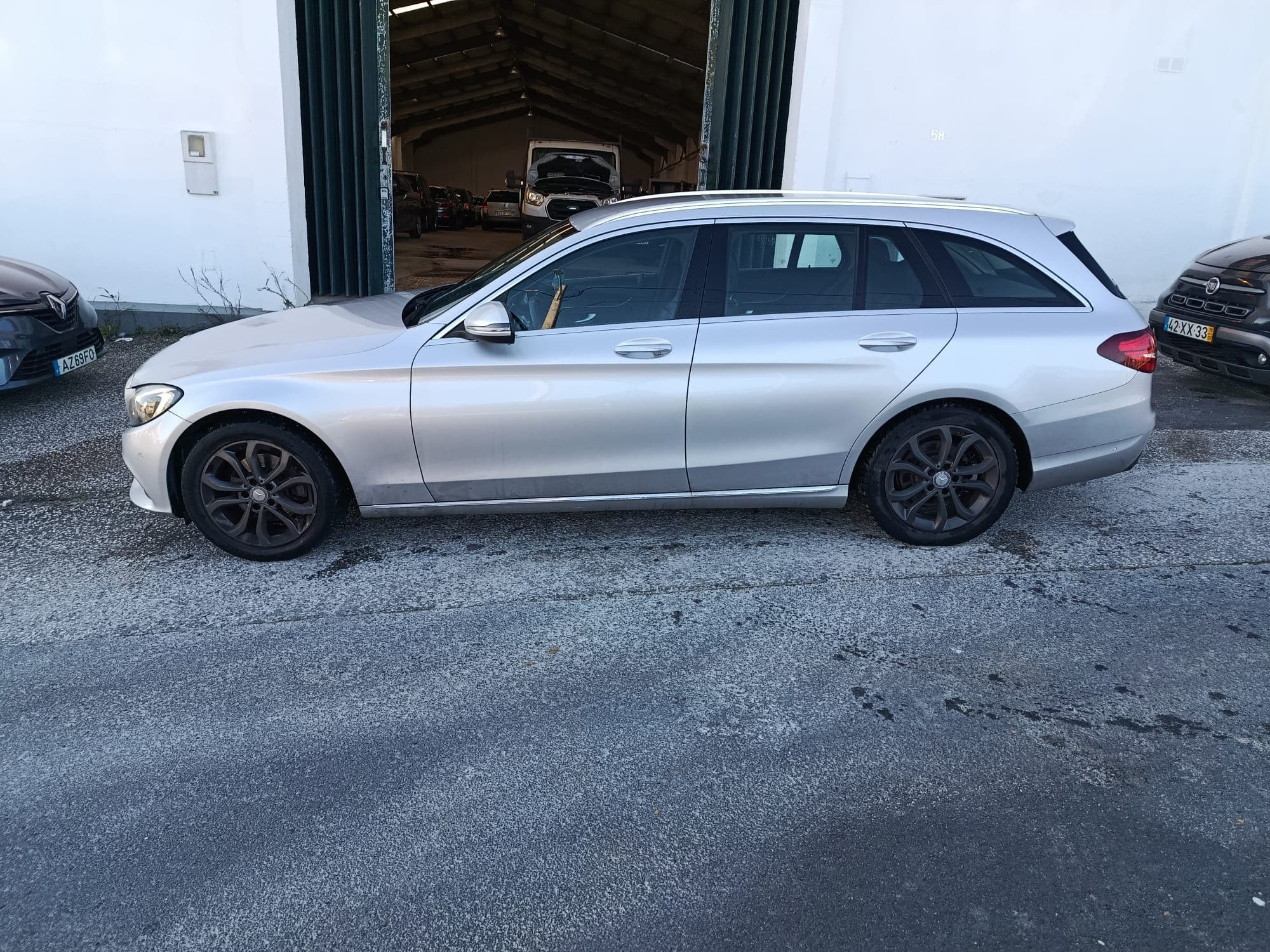 Mercedes-Benz C 200 · Ano 2016 — imagem 4