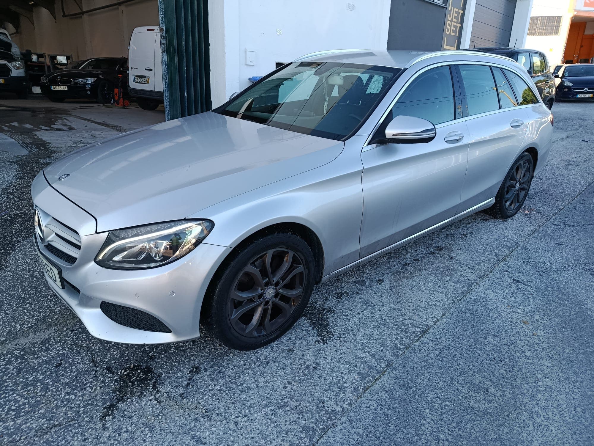 Mercedes-Benz C 200 · Ano 2016 — imagem 2