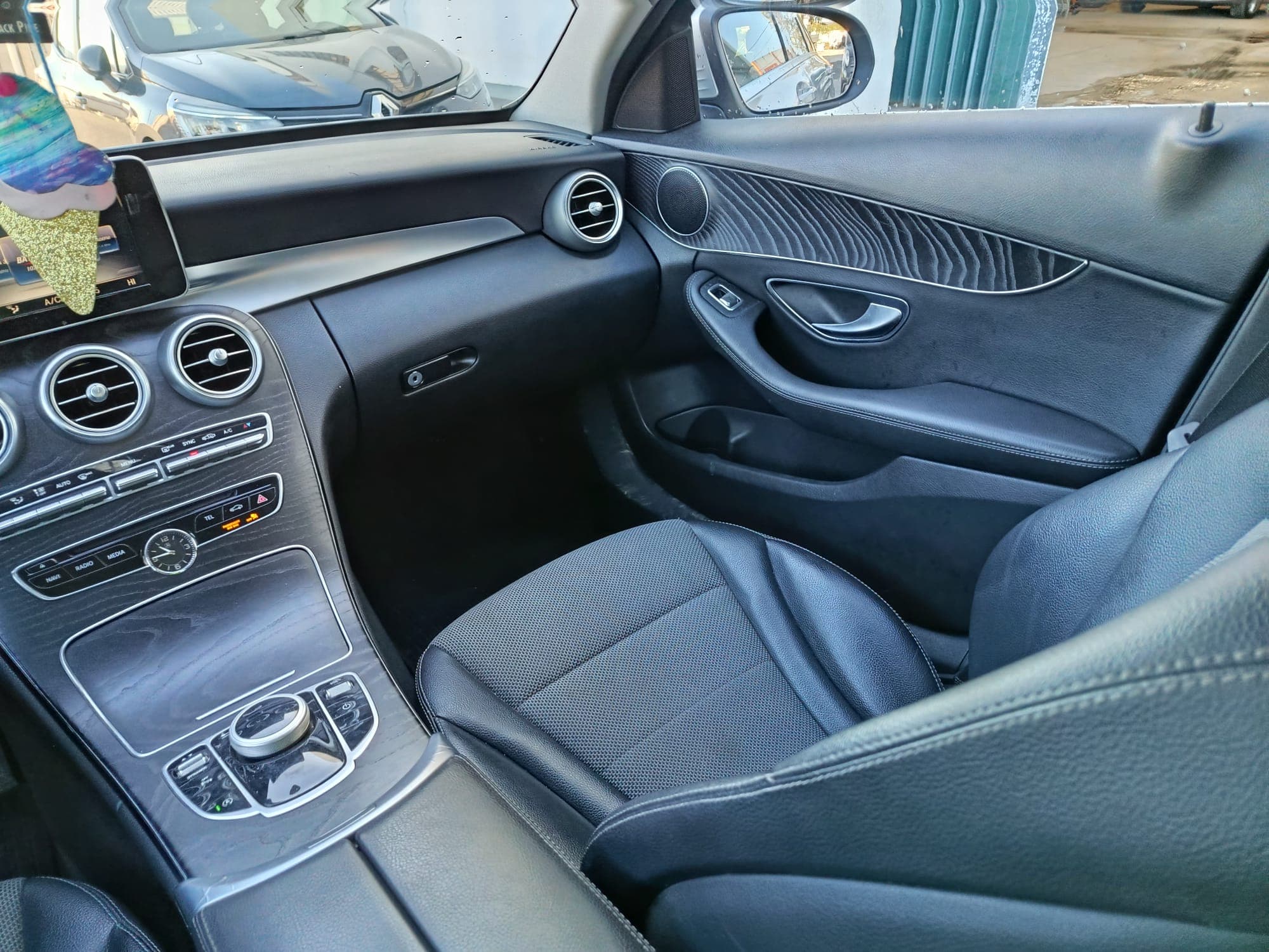 Mercedes-Benz C 200 · Ano 2016 — imagem 22