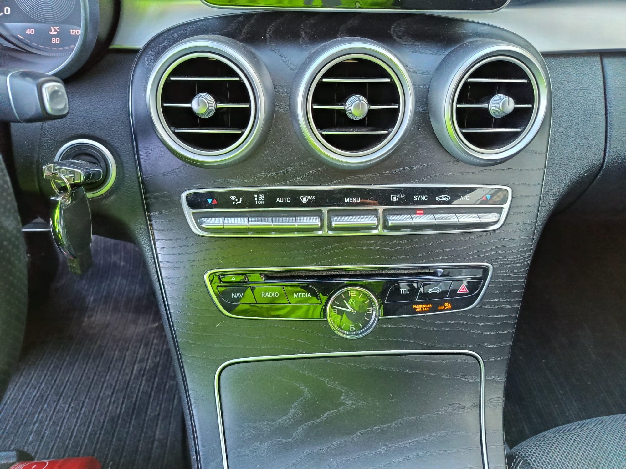 Mercedes-Benz C 200 · Ano 2016 — imagem 15