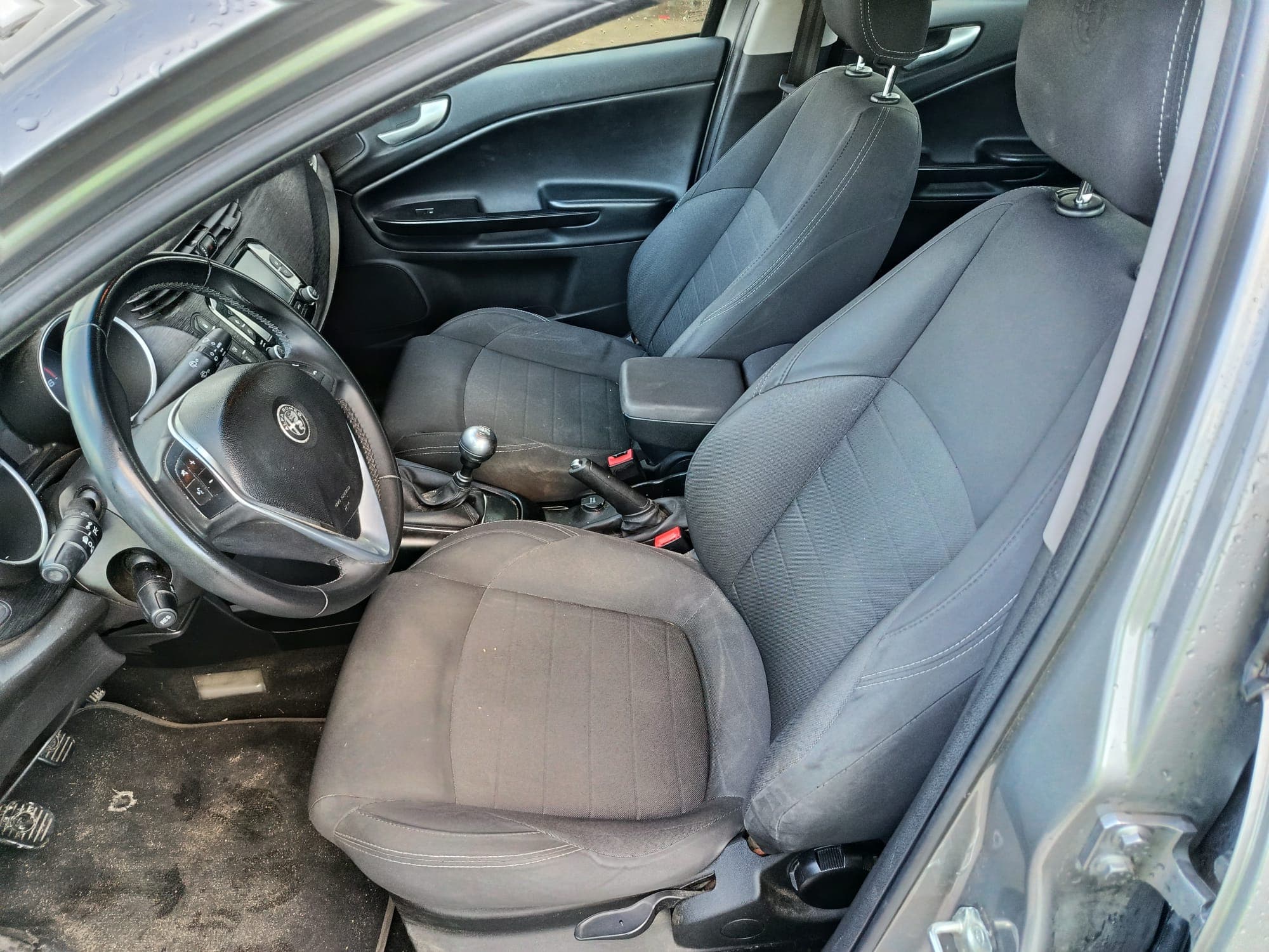 Alfa Romeo Giulietta · Ano 2018 — image 12