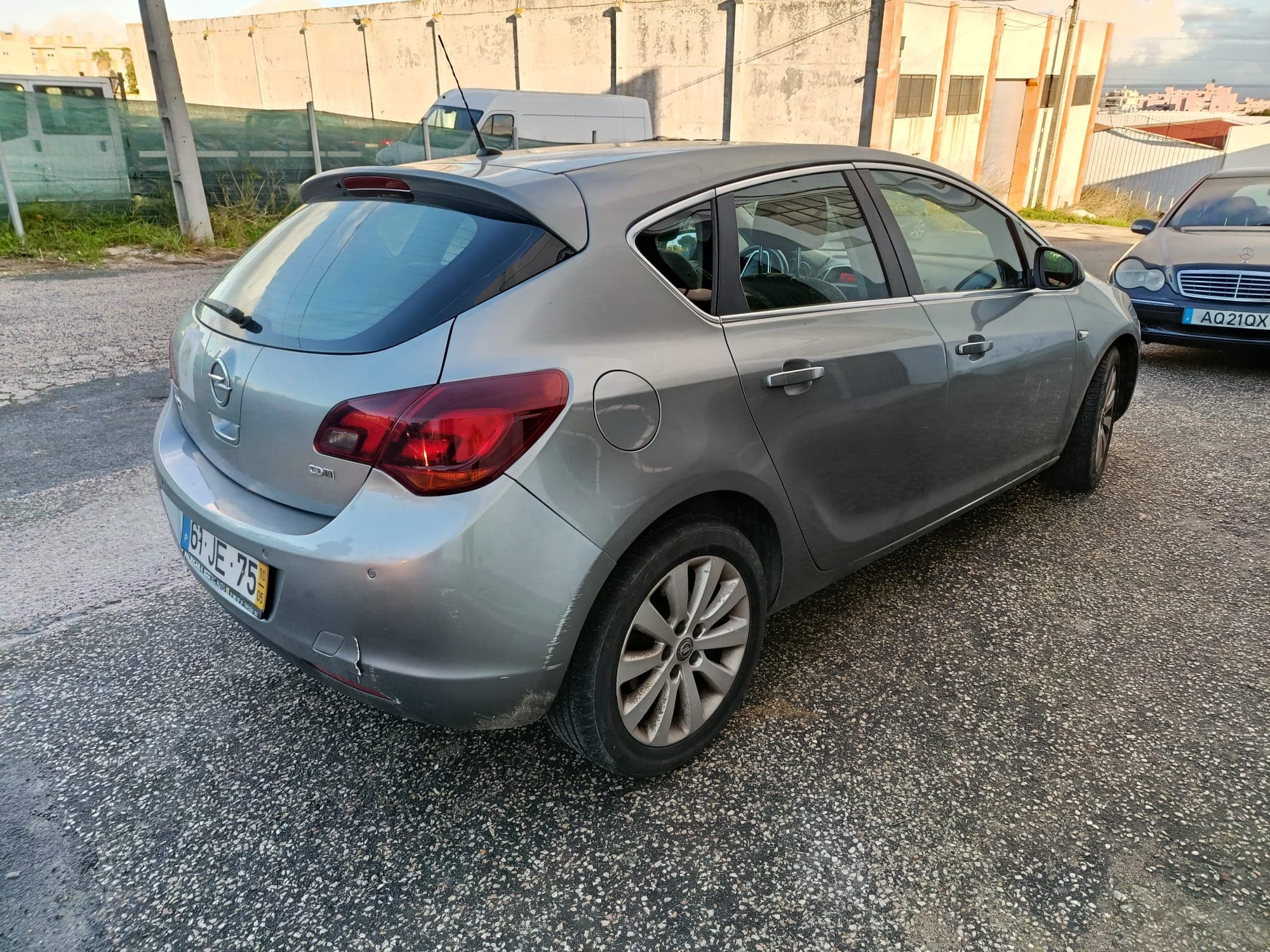 Opel Astra · Ano 2010 — imagem 4