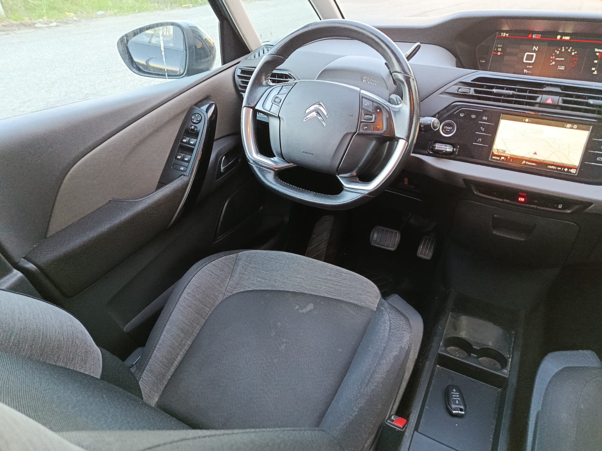 Citroën C4 Grand Picasso · 7 Lugares · Ano 2018 — imagem 15