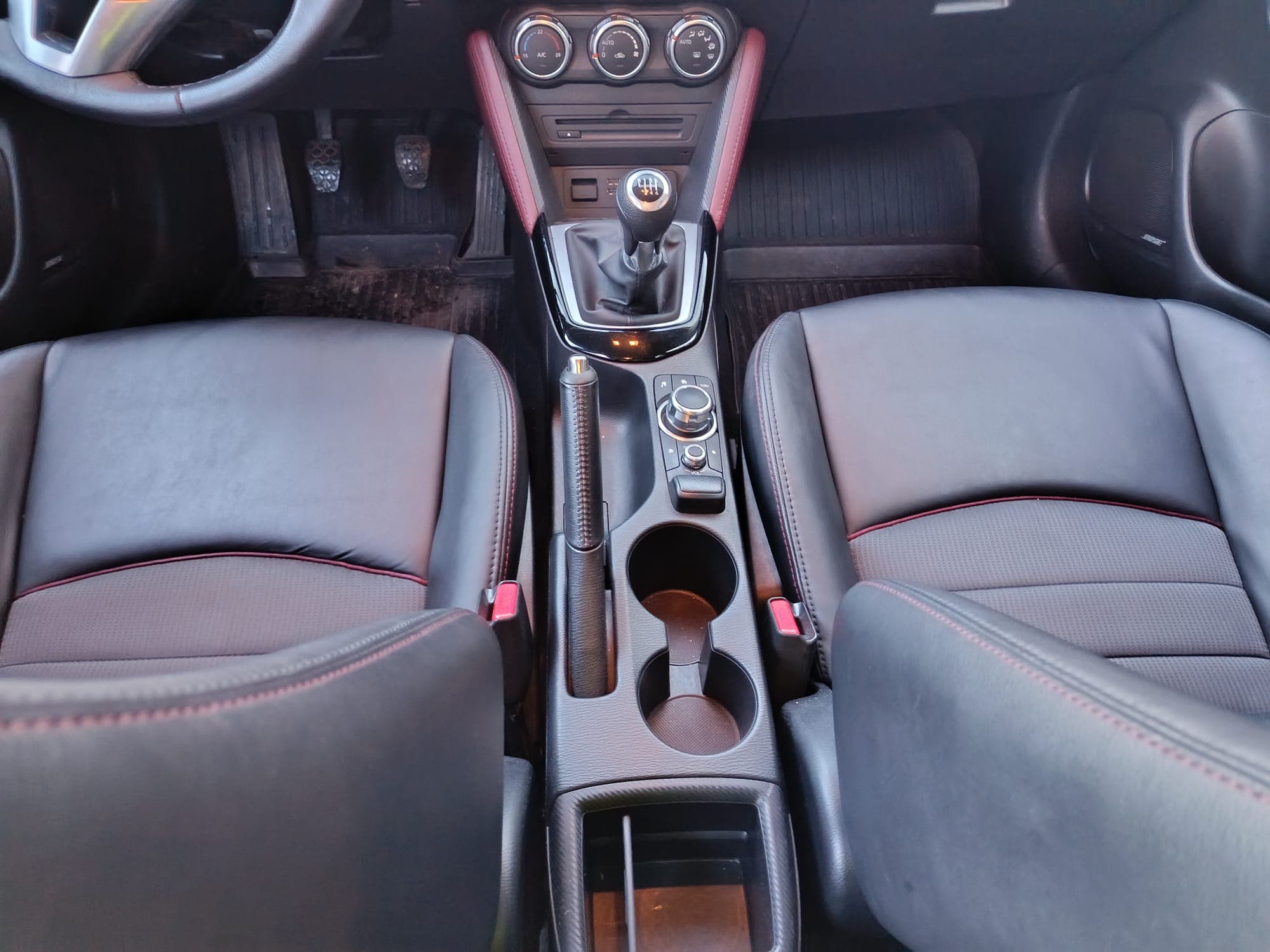 Mazda CX-3 · Ano 2016 — imagem 12