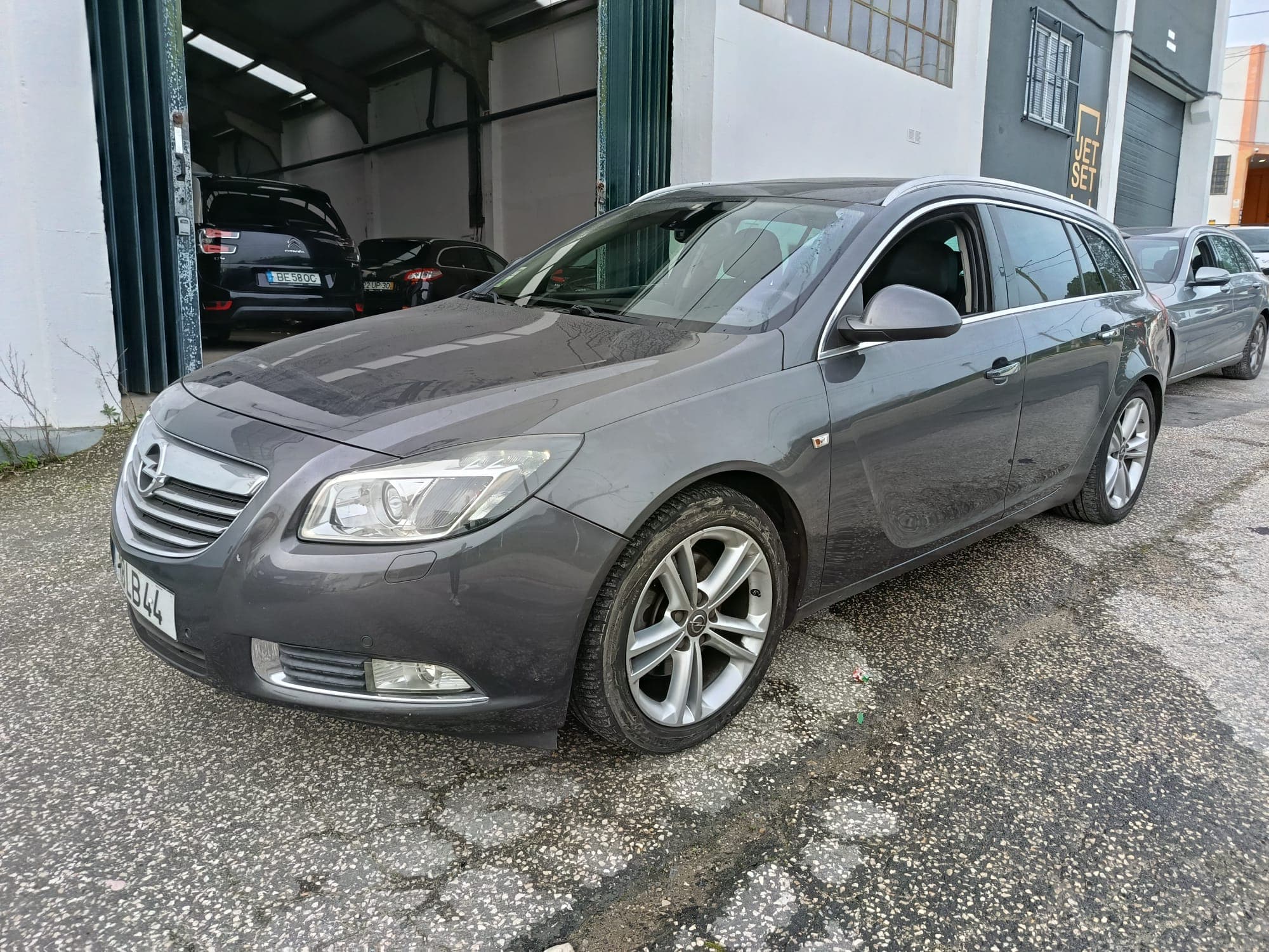 Opel Insígnia · Ano 2010 — imagem 3