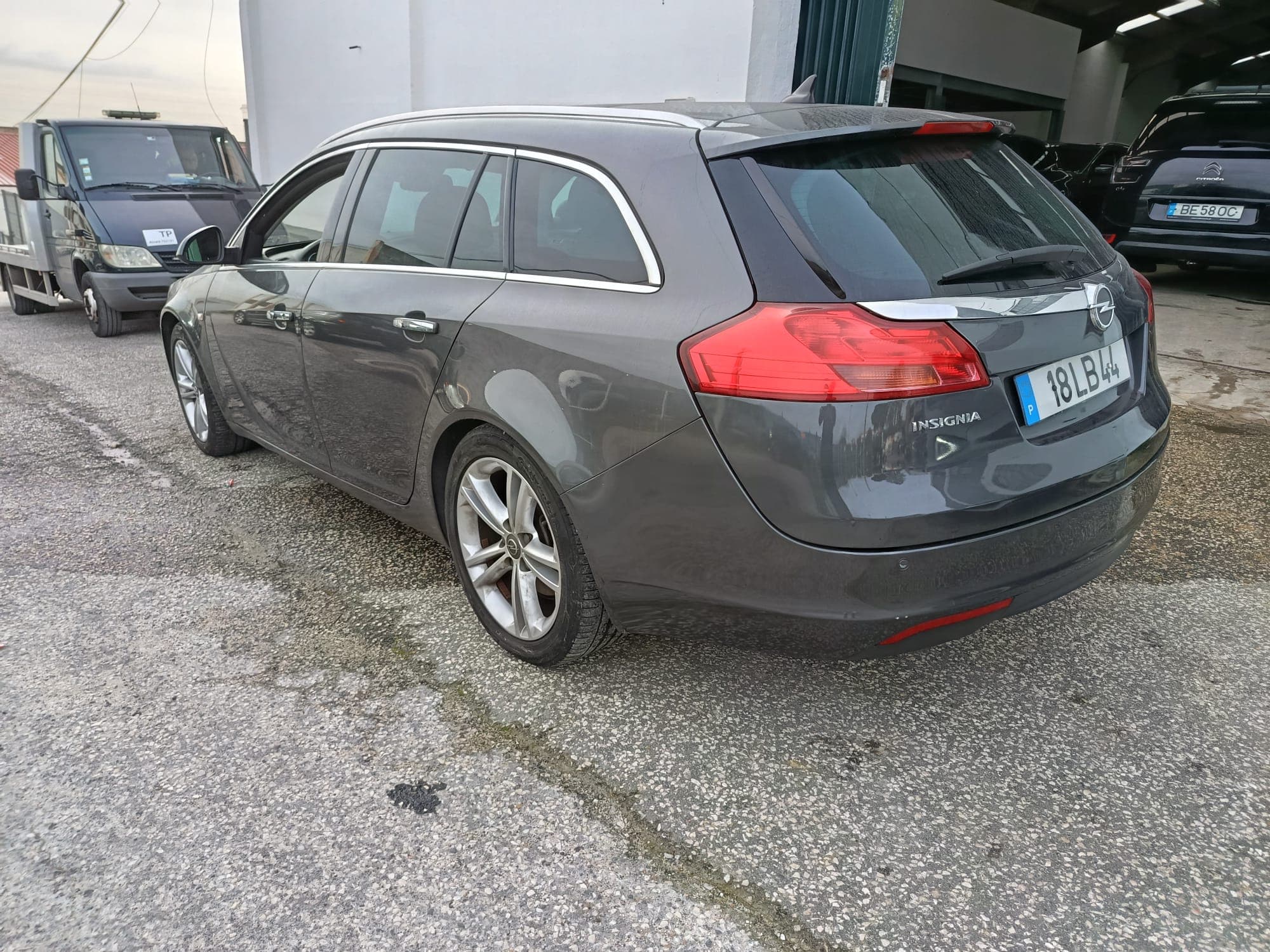 Opel Insígnia · Ano 2010 — imagem 7