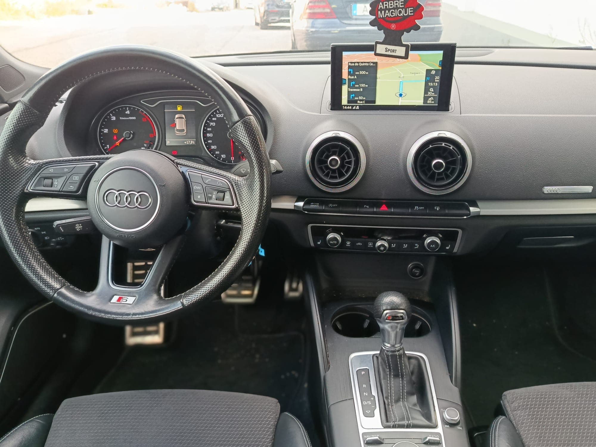 Audi A3 Sportback · Ano 2017 — image 20