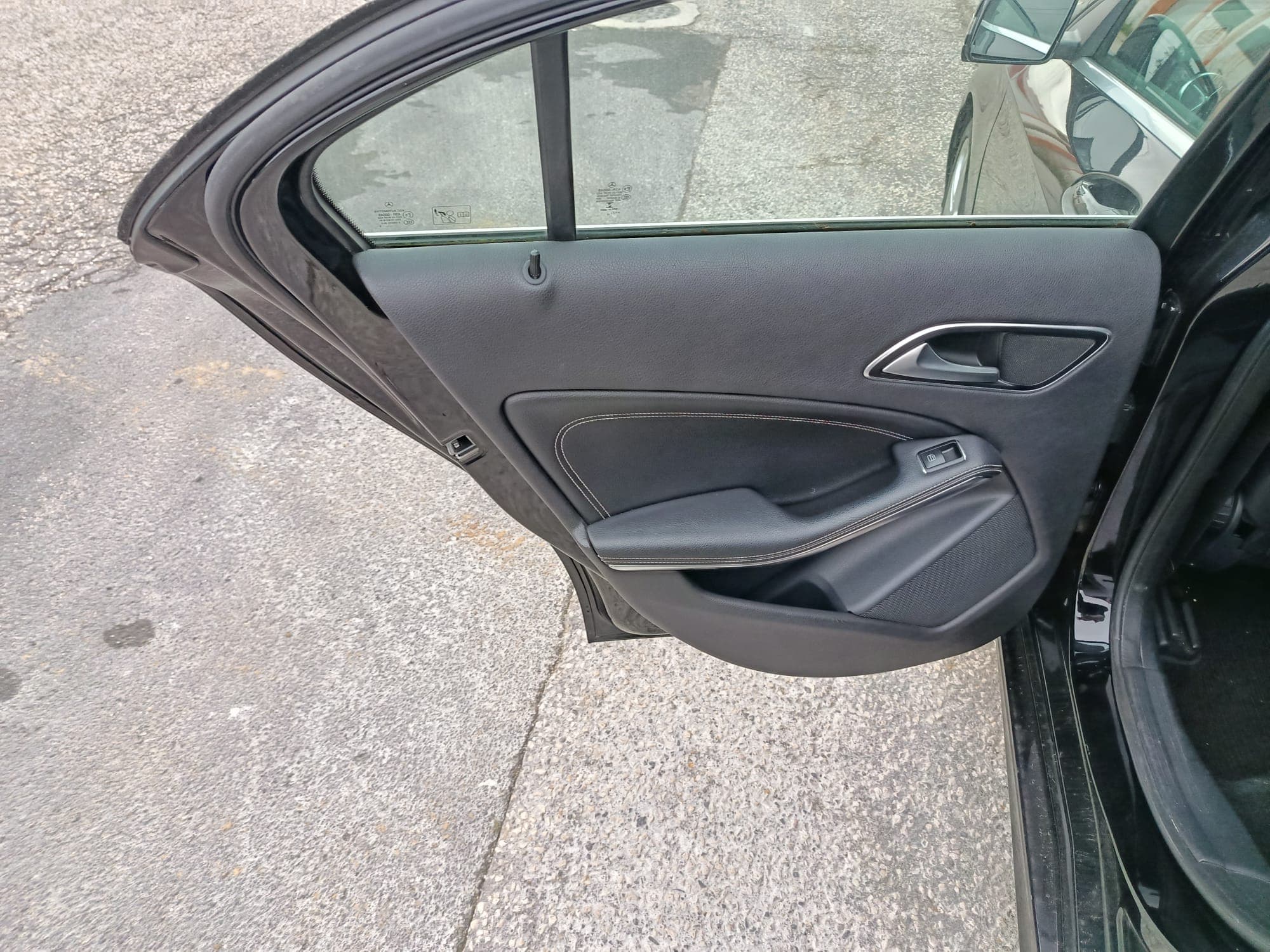 Mercedes-Benz A 180 · Ano 2013 — imagem 23