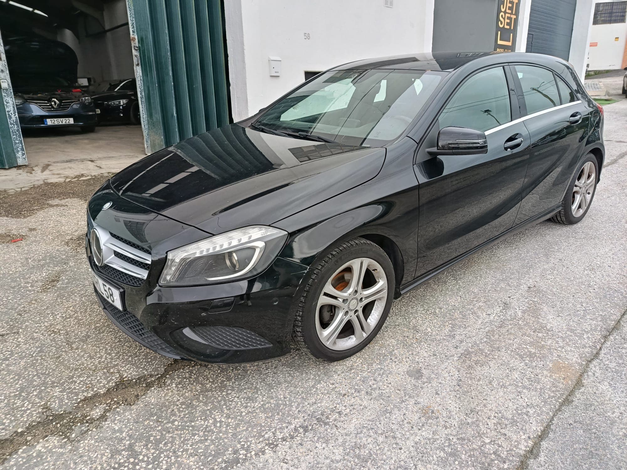 Mercedes-Benz A 180 · Ano 2013 — imagem 2