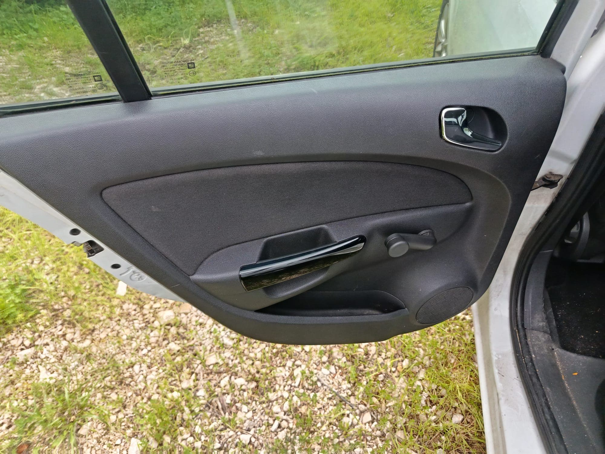 Opel Corsa · Ano 2015 — imagem 9