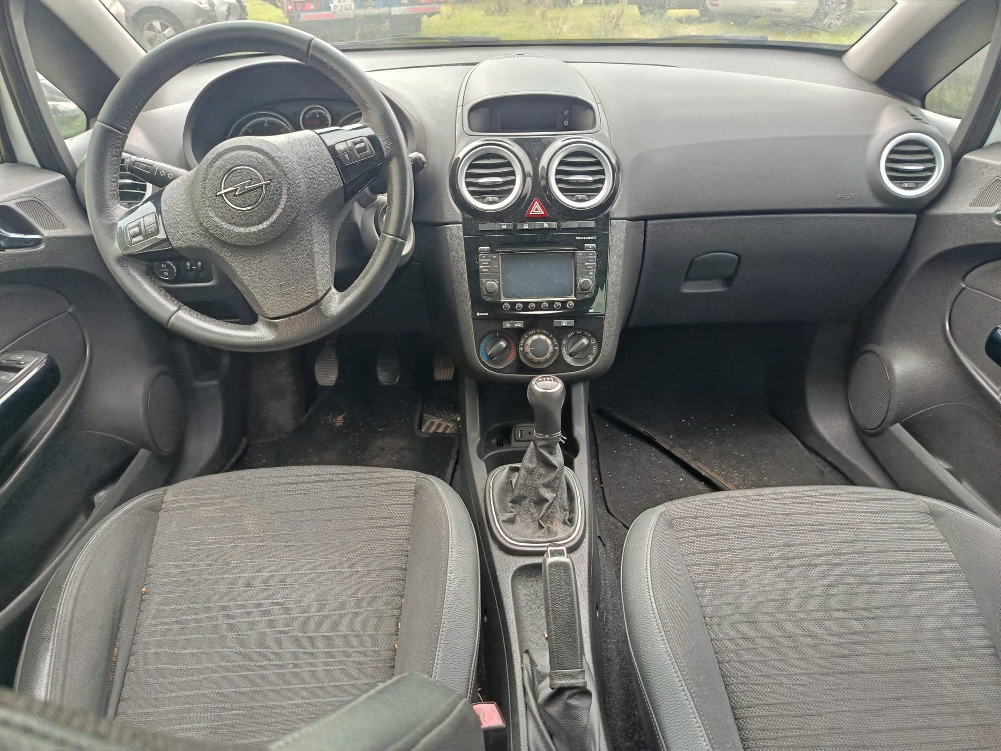 Opel Corsa · Ano 2015 — imagem 14