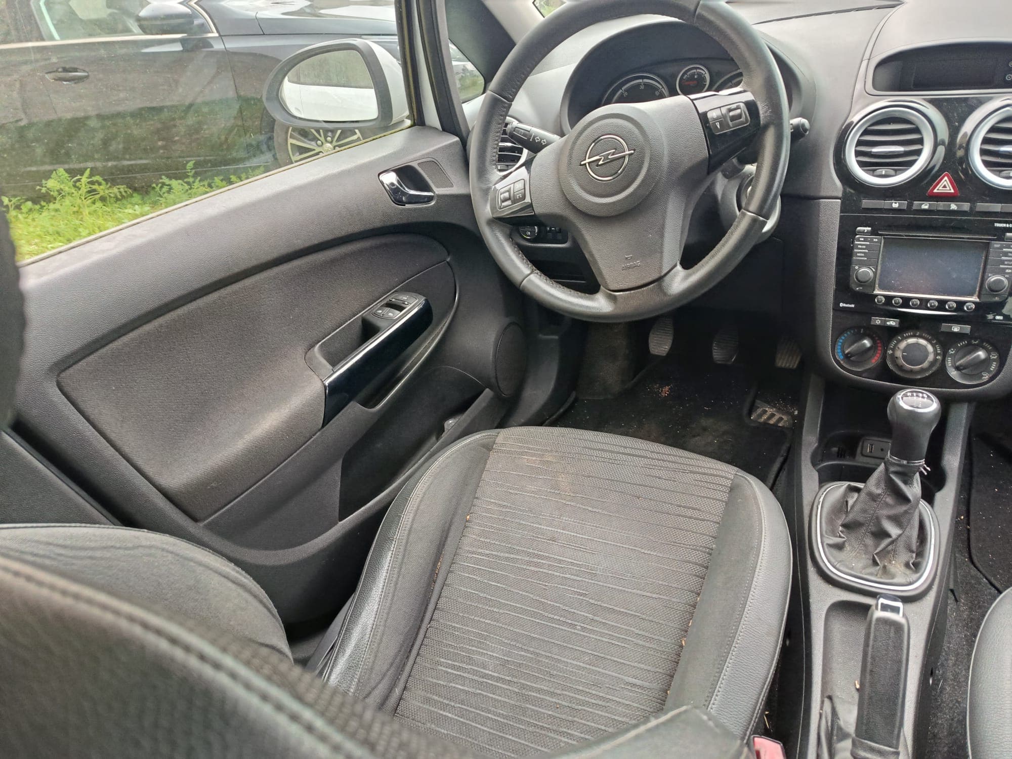 Opel Corsa · Ano 2015 — imagem 15