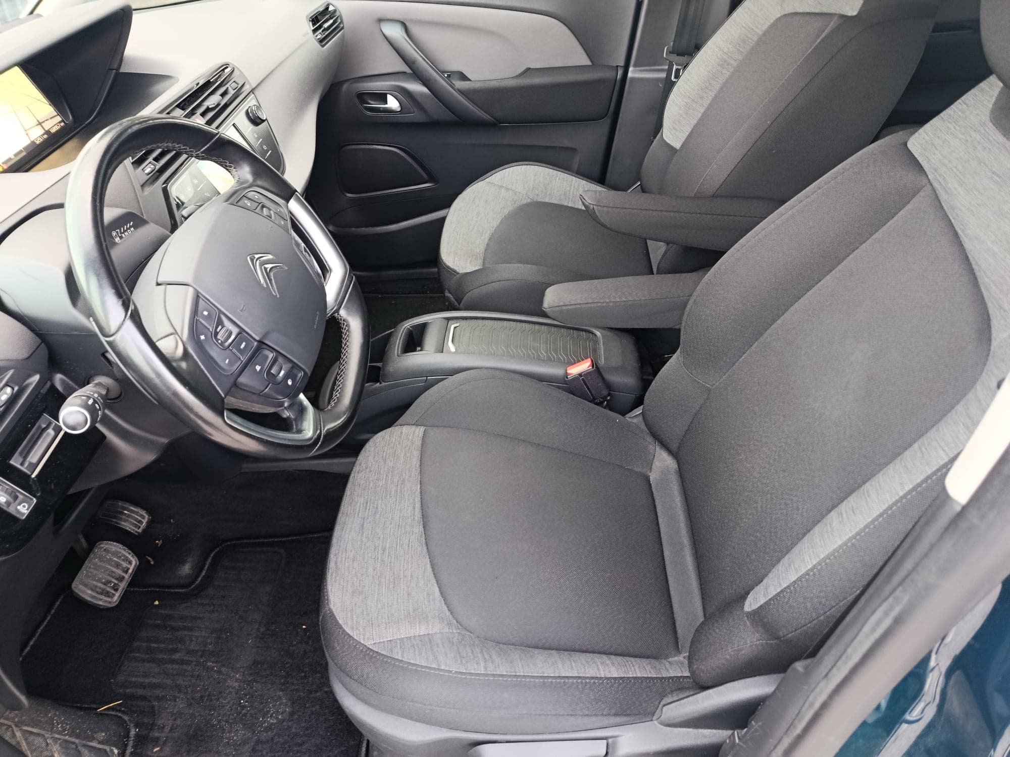 Citroën Grand C4 Spacetourer · 7 Lugares · Ano 2021 — image 16