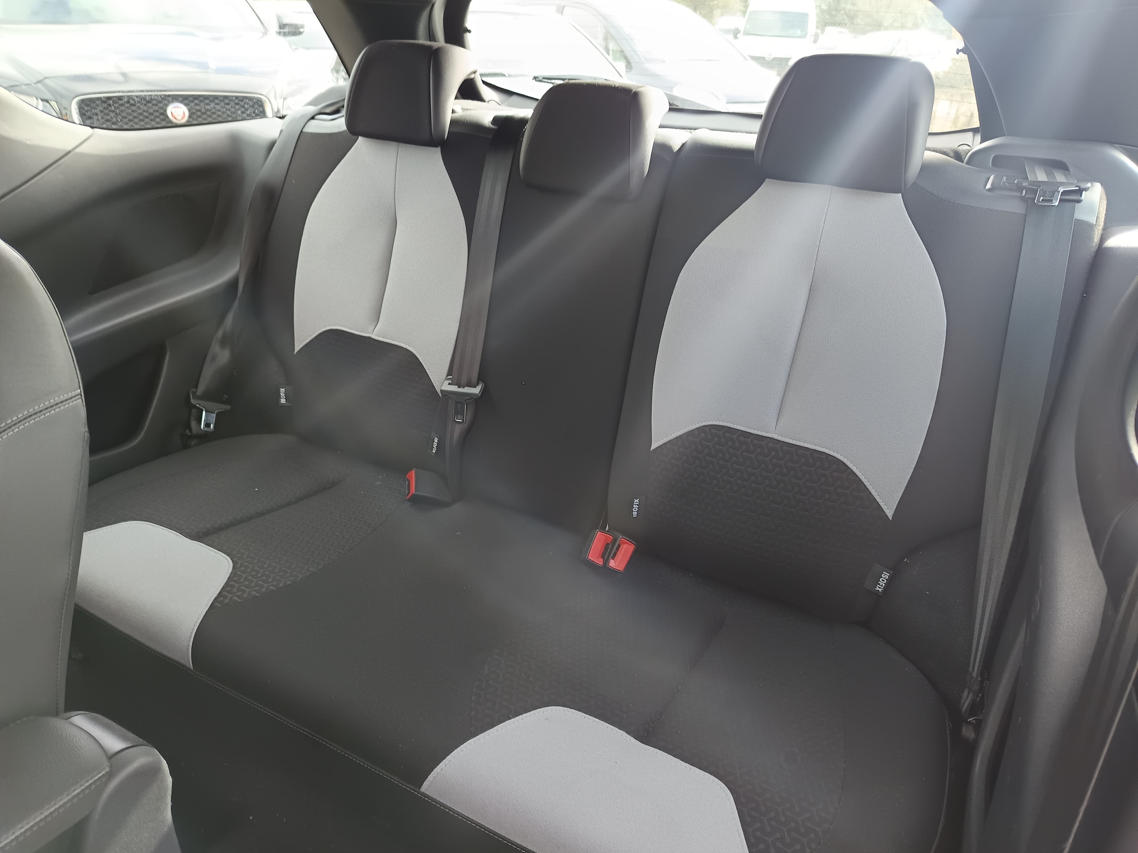 Citroën DS3 · Ano 2013 — imagem 29