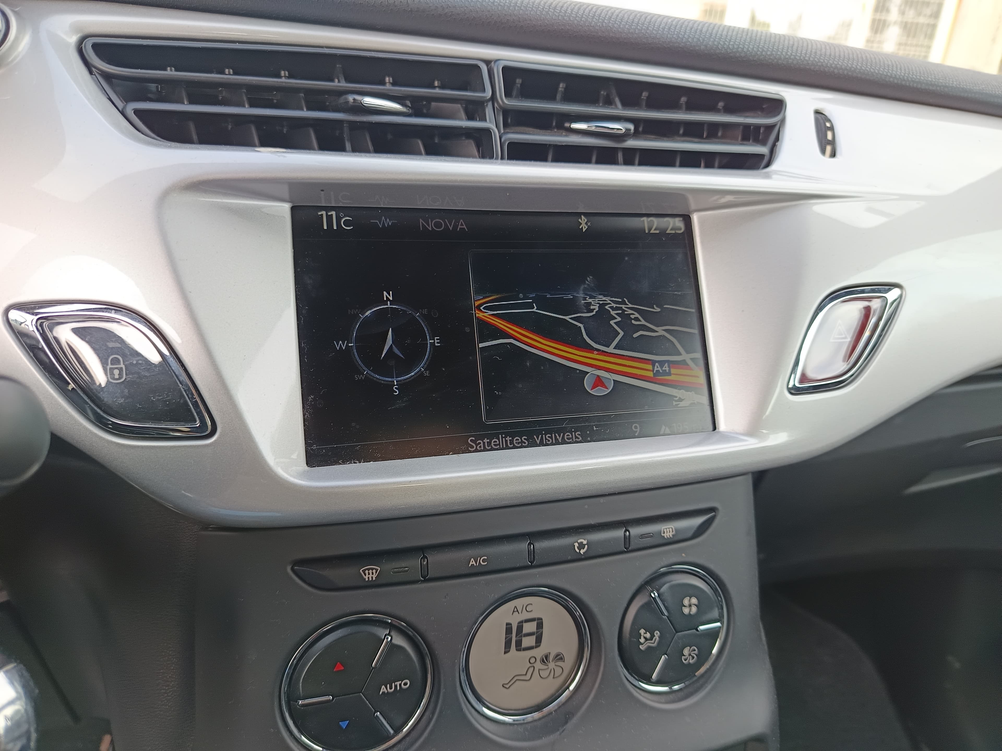 Citroën DS3 · Ano 2013 — imagem 33