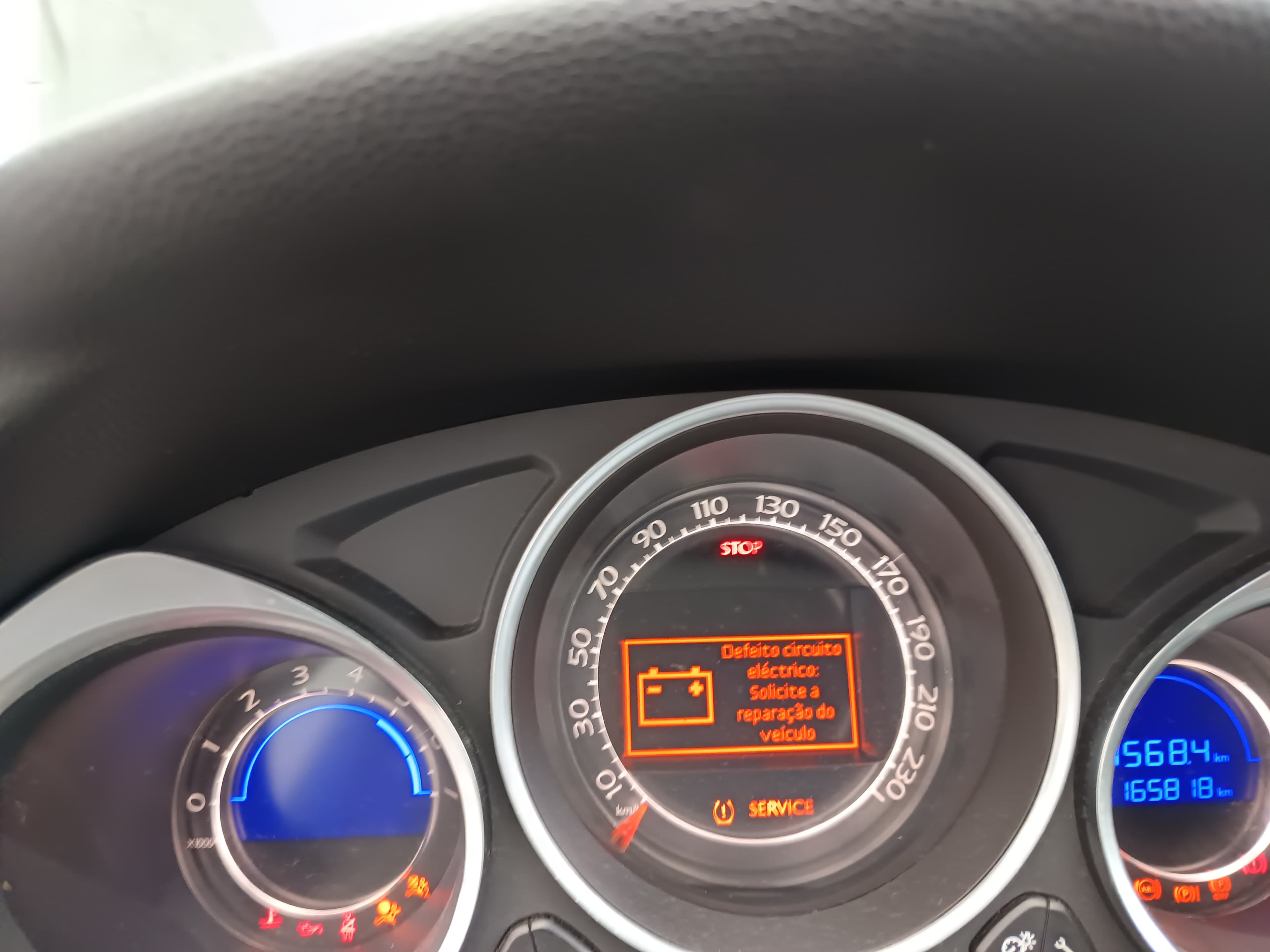 Citroën DS4 · Ano 2015 — imagem 32