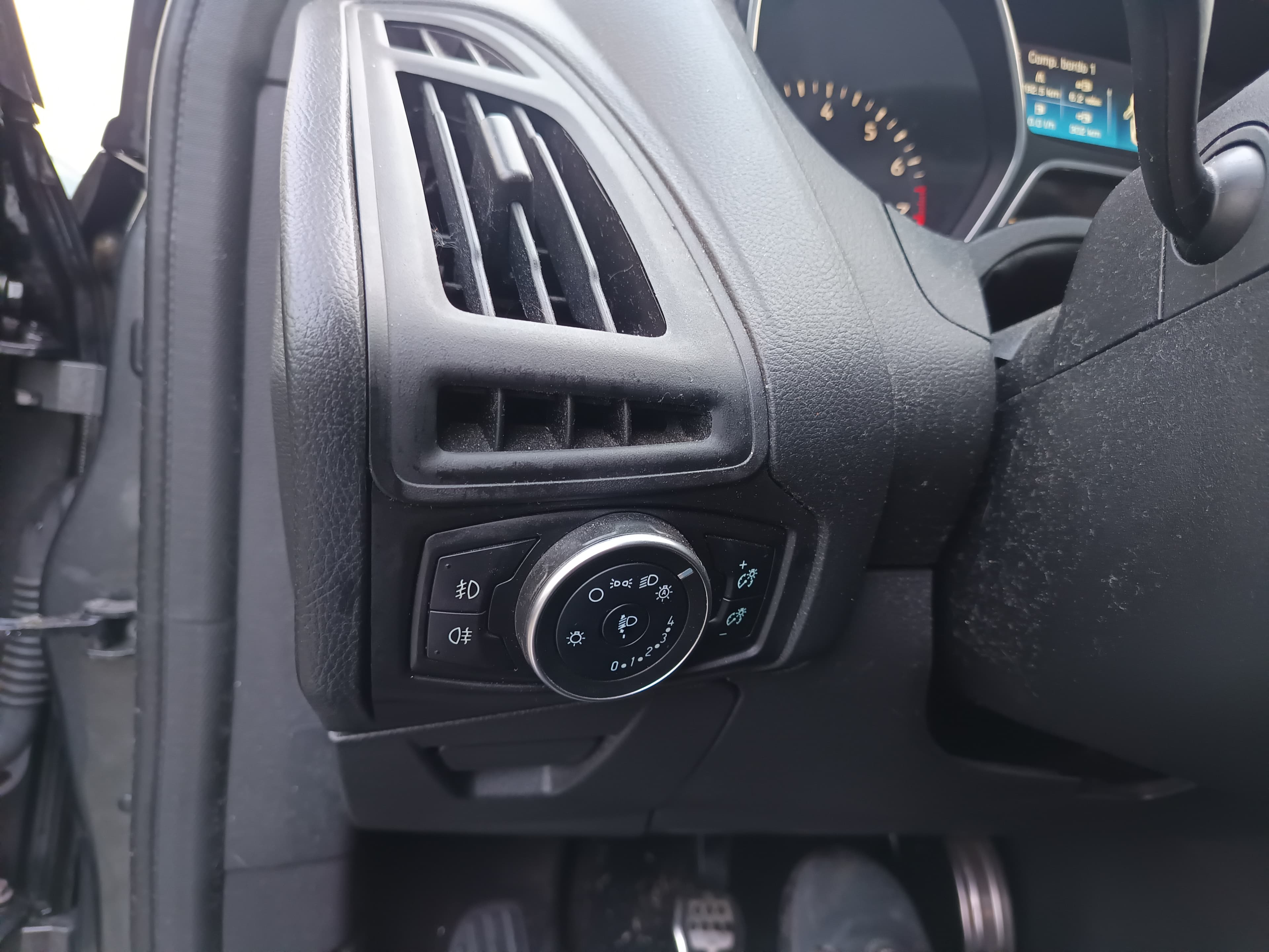 Ford Focus · Ano 2017 — imagem 41