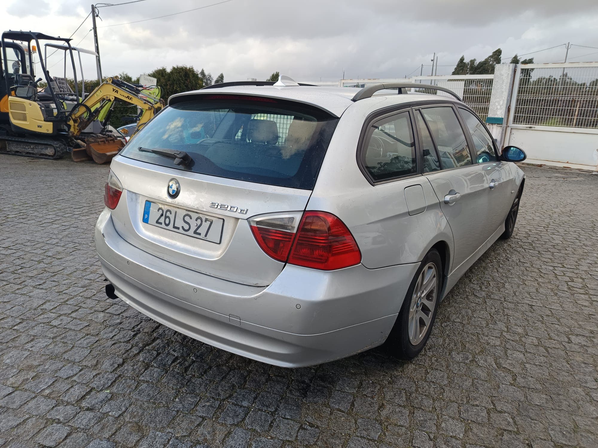 BMW 320 d · Ano 2006 — image 7