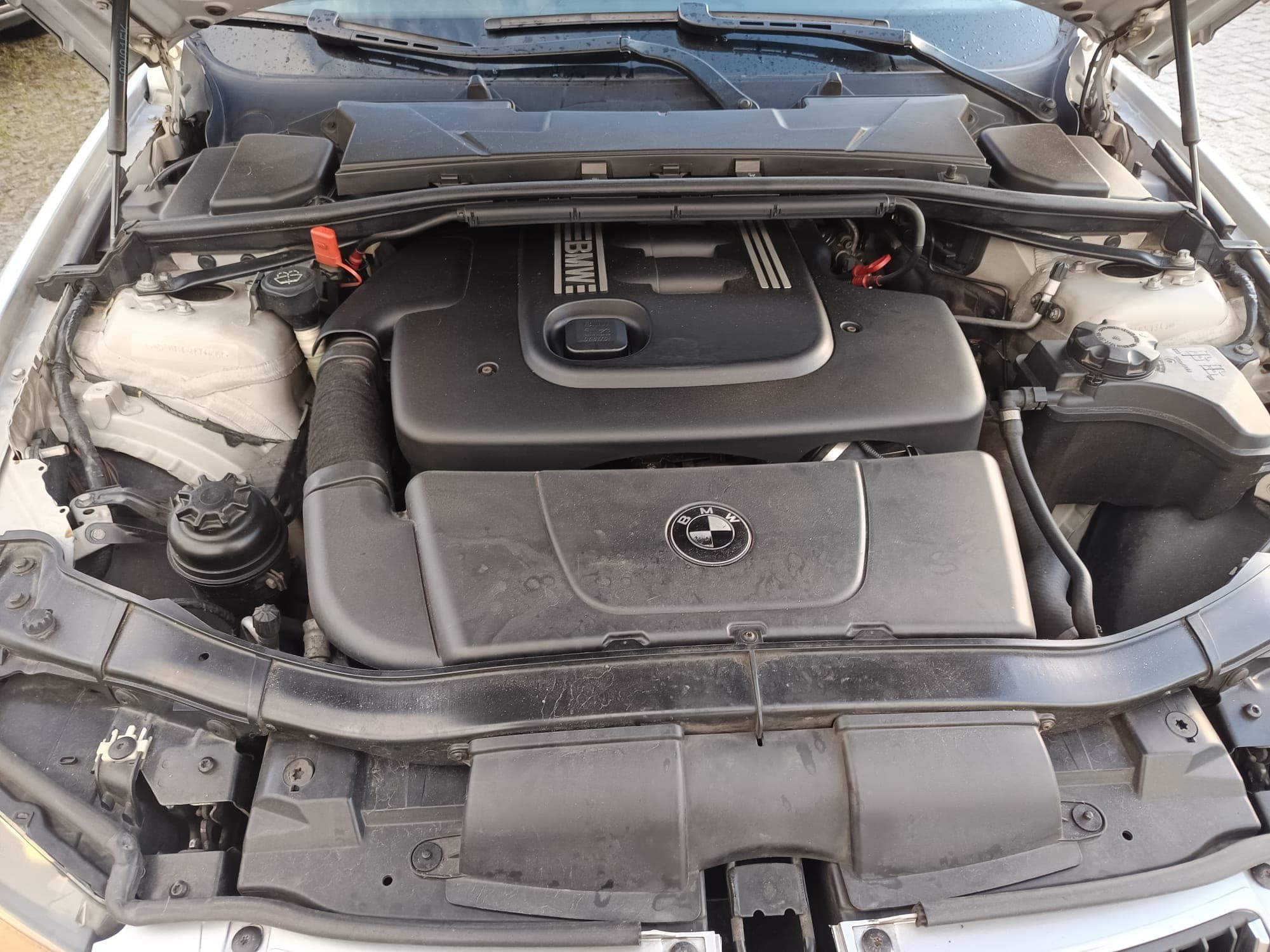 BMW 320 d · Ano 2006 — image 18