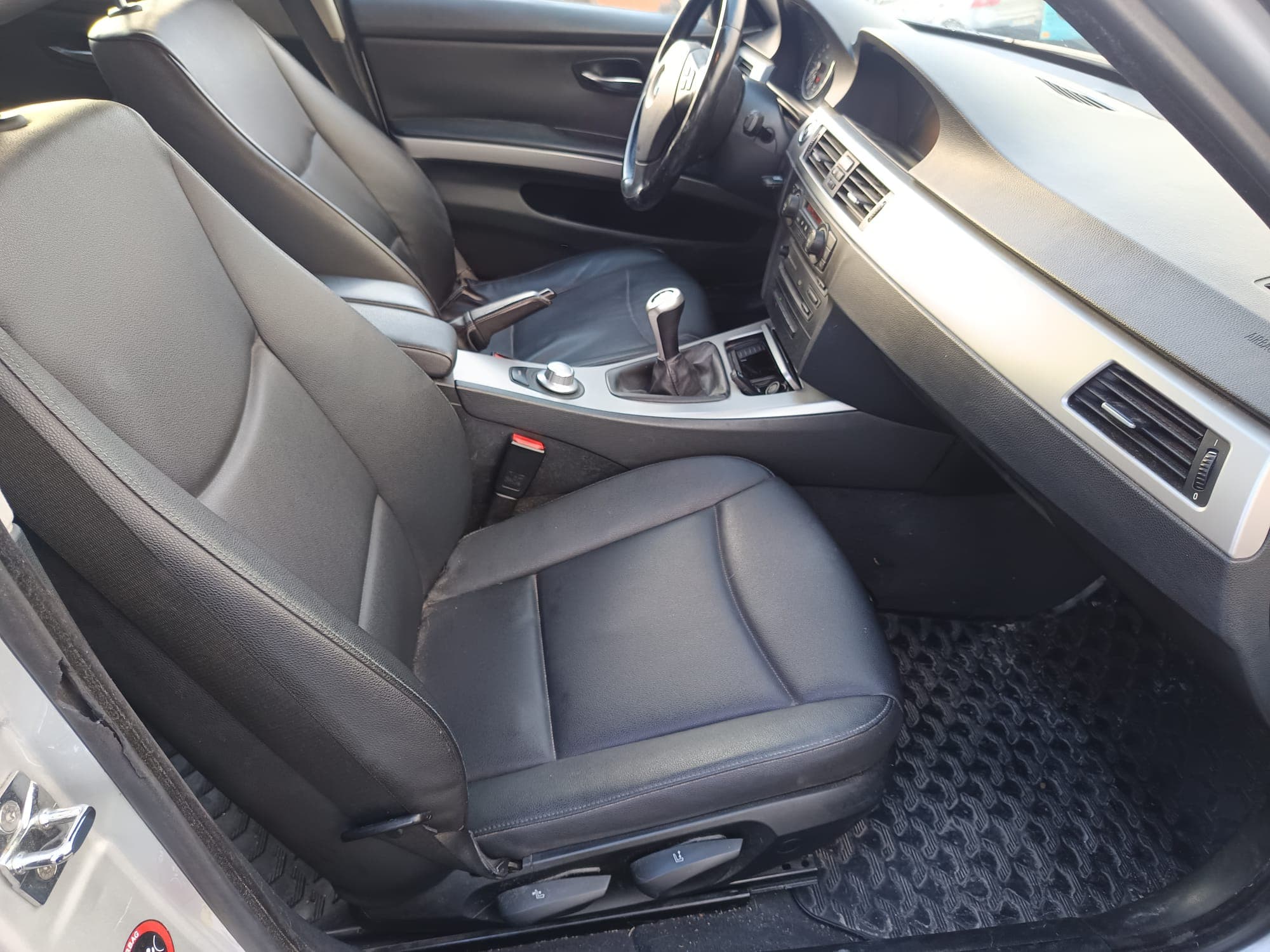 BMW 320 d · Ano 2006 — image 28