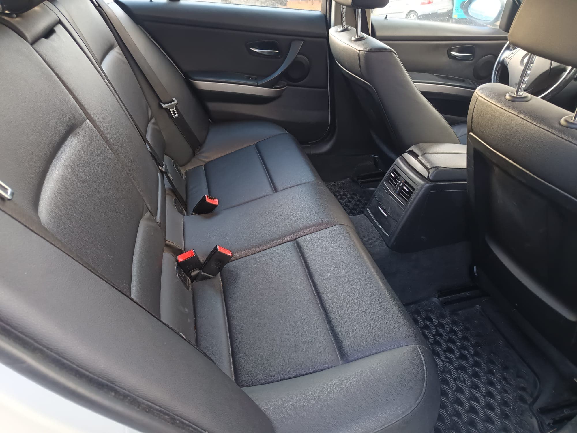BMW 320 d · Ano 2006 — image 25